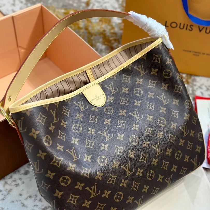 ②感謝の気持ちを込めた限定特典：バッグ