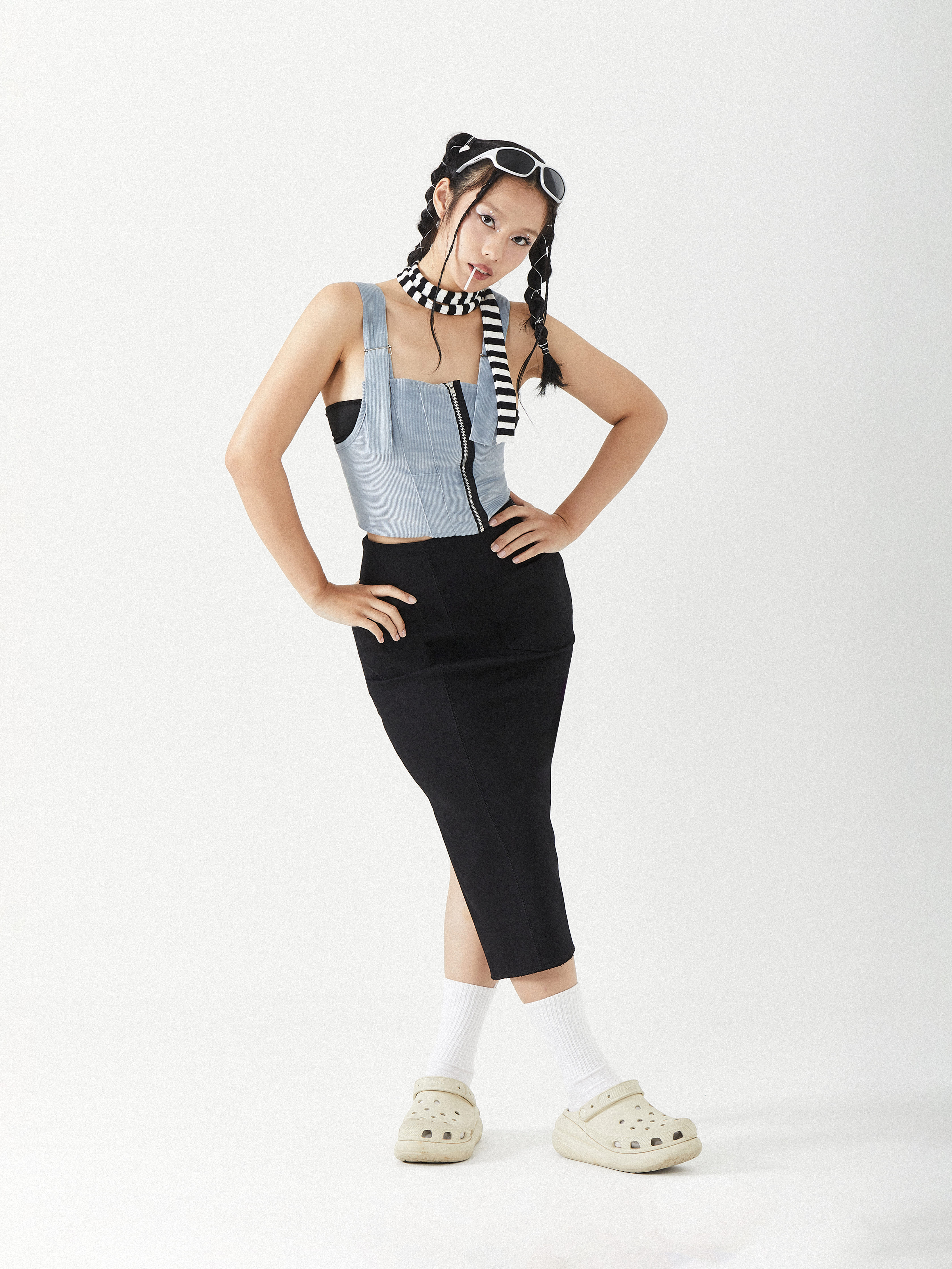 Cropped Corduroy Zipper Vest Top | Blue