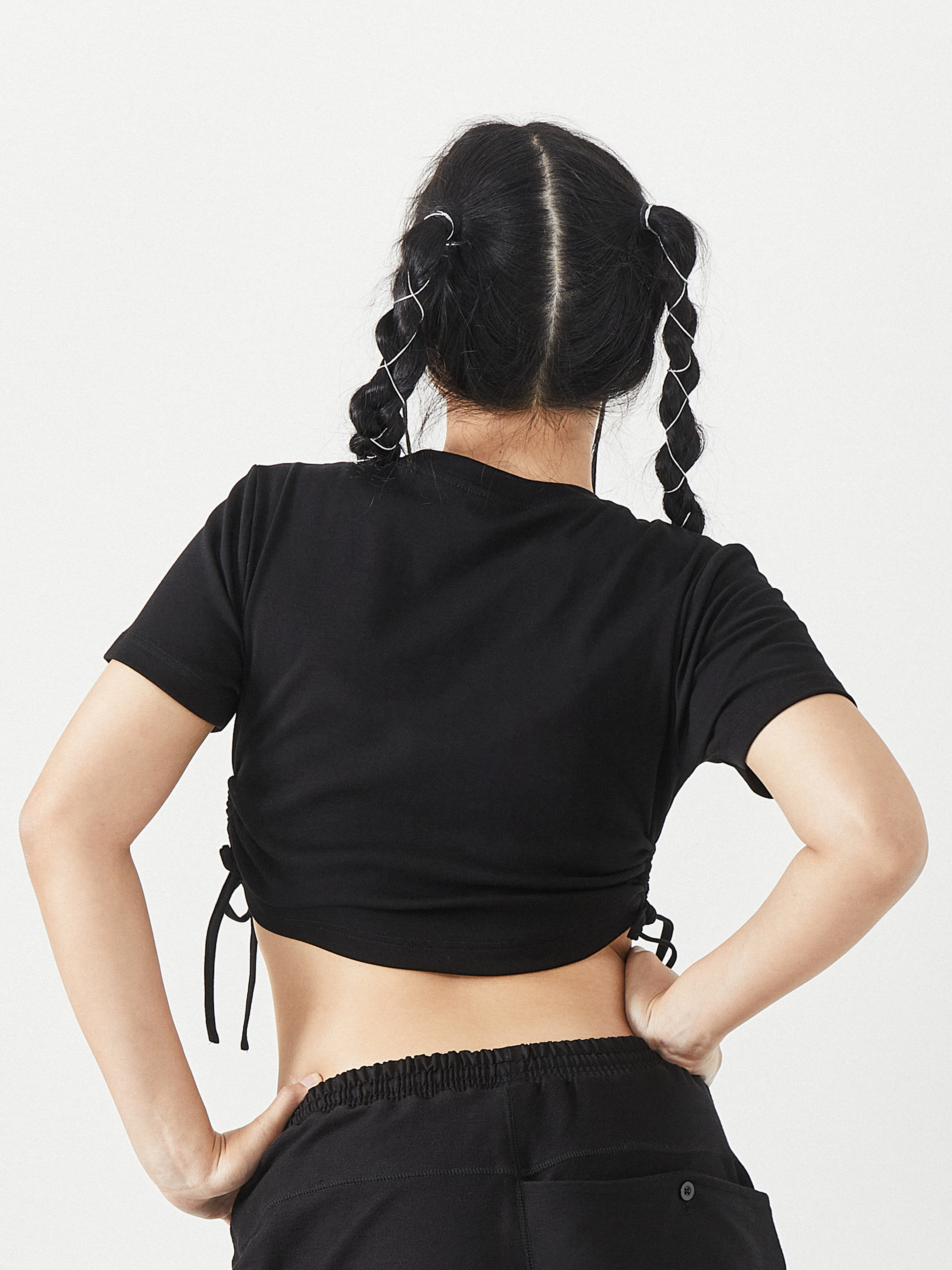 Graphic Ruched Side Crop Top | Black