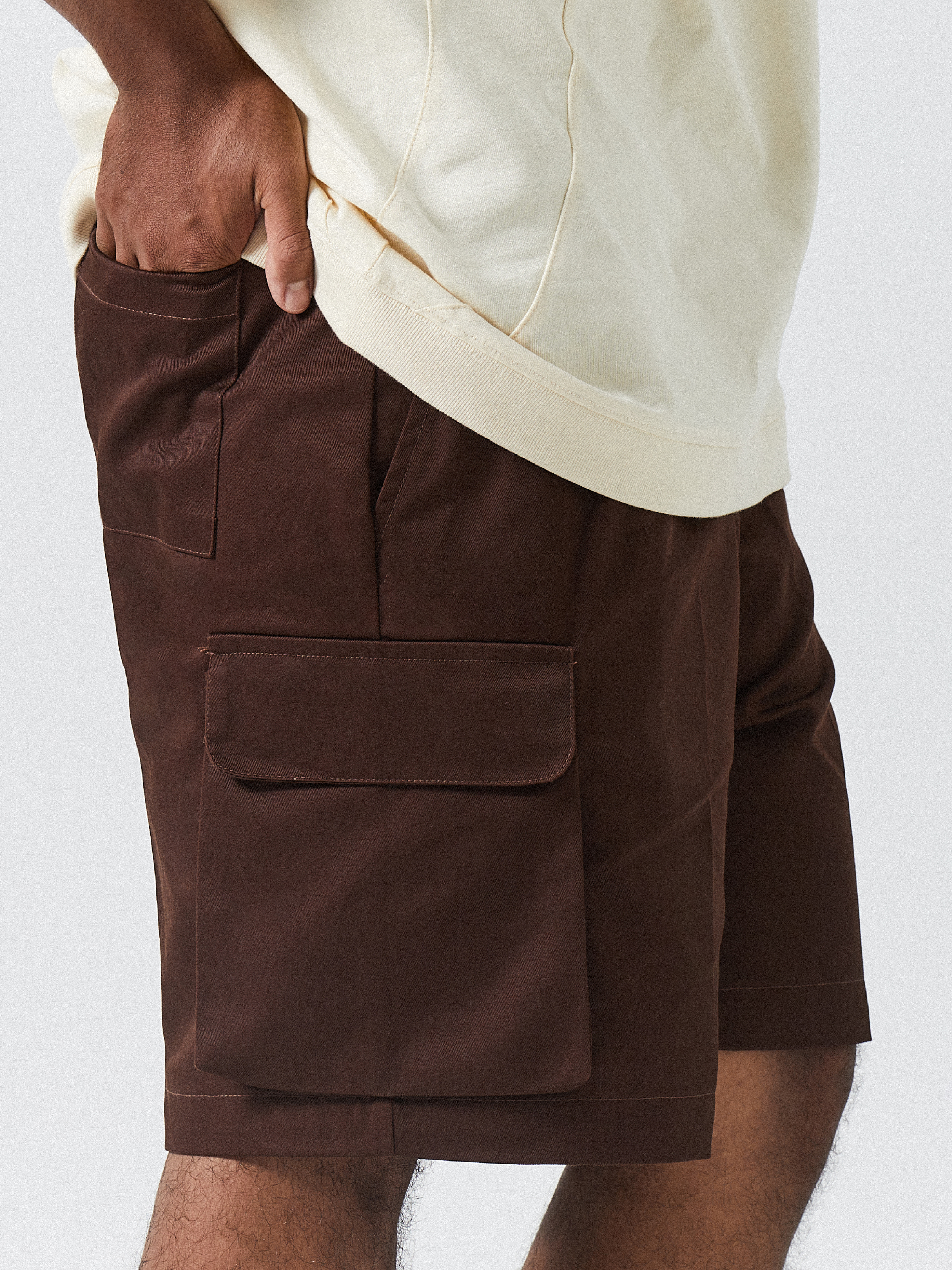 Pleated Pockets Cargo Shorts