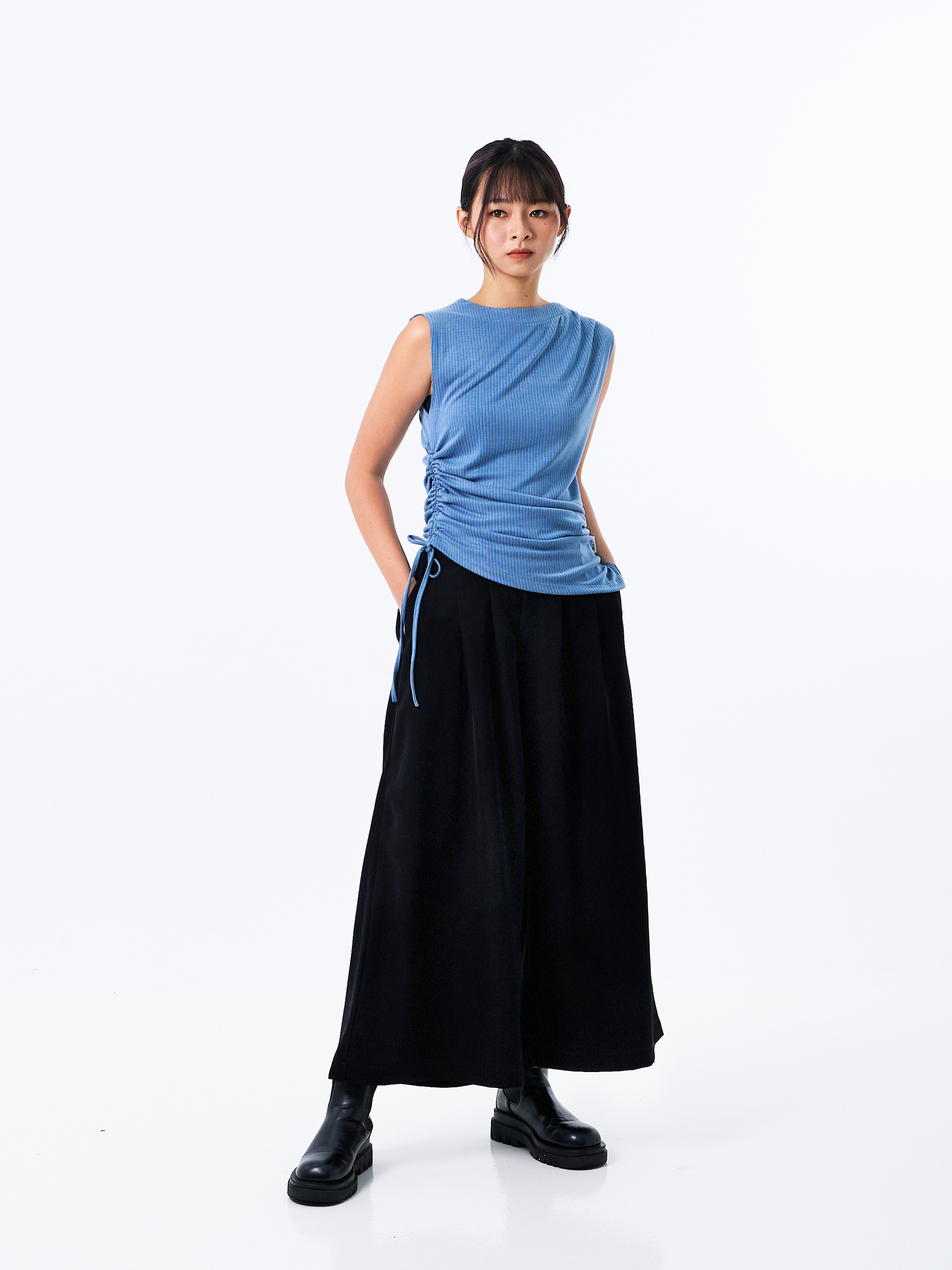 Very demure gathered top