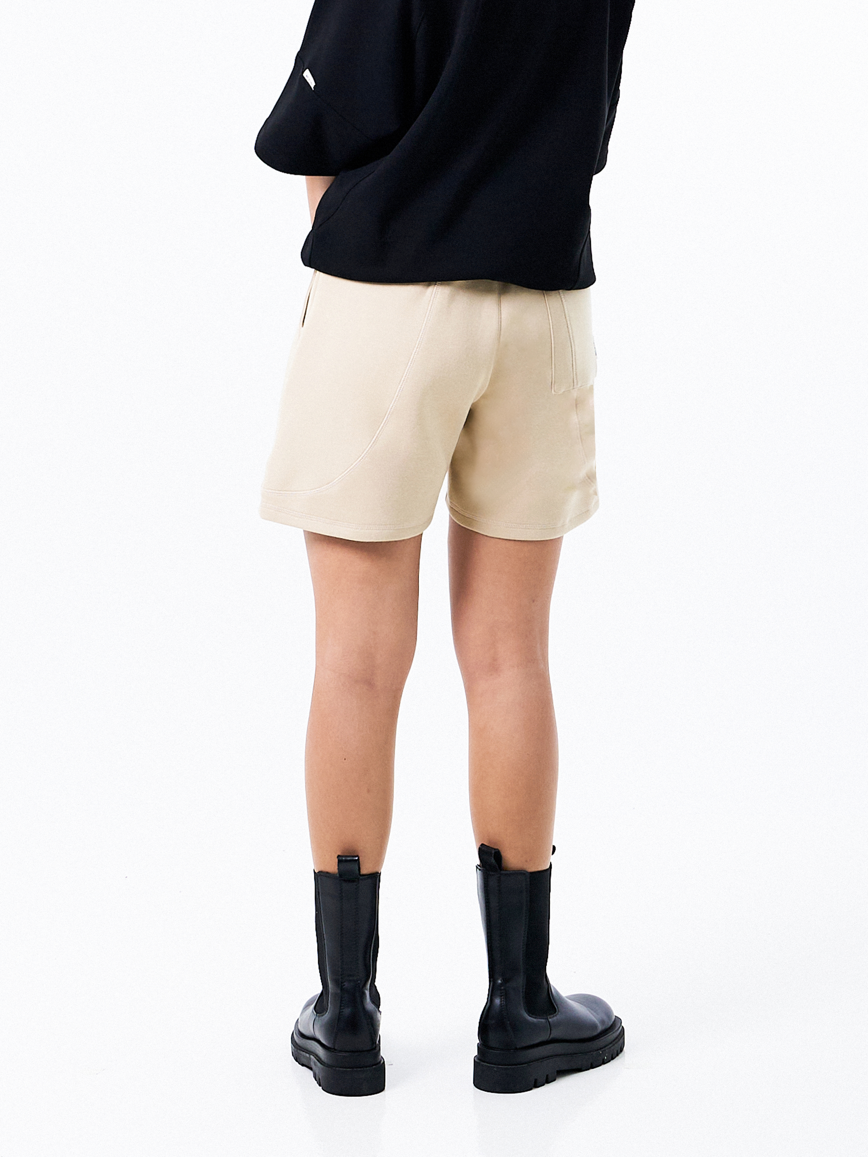 Curline Relaxed Shorts