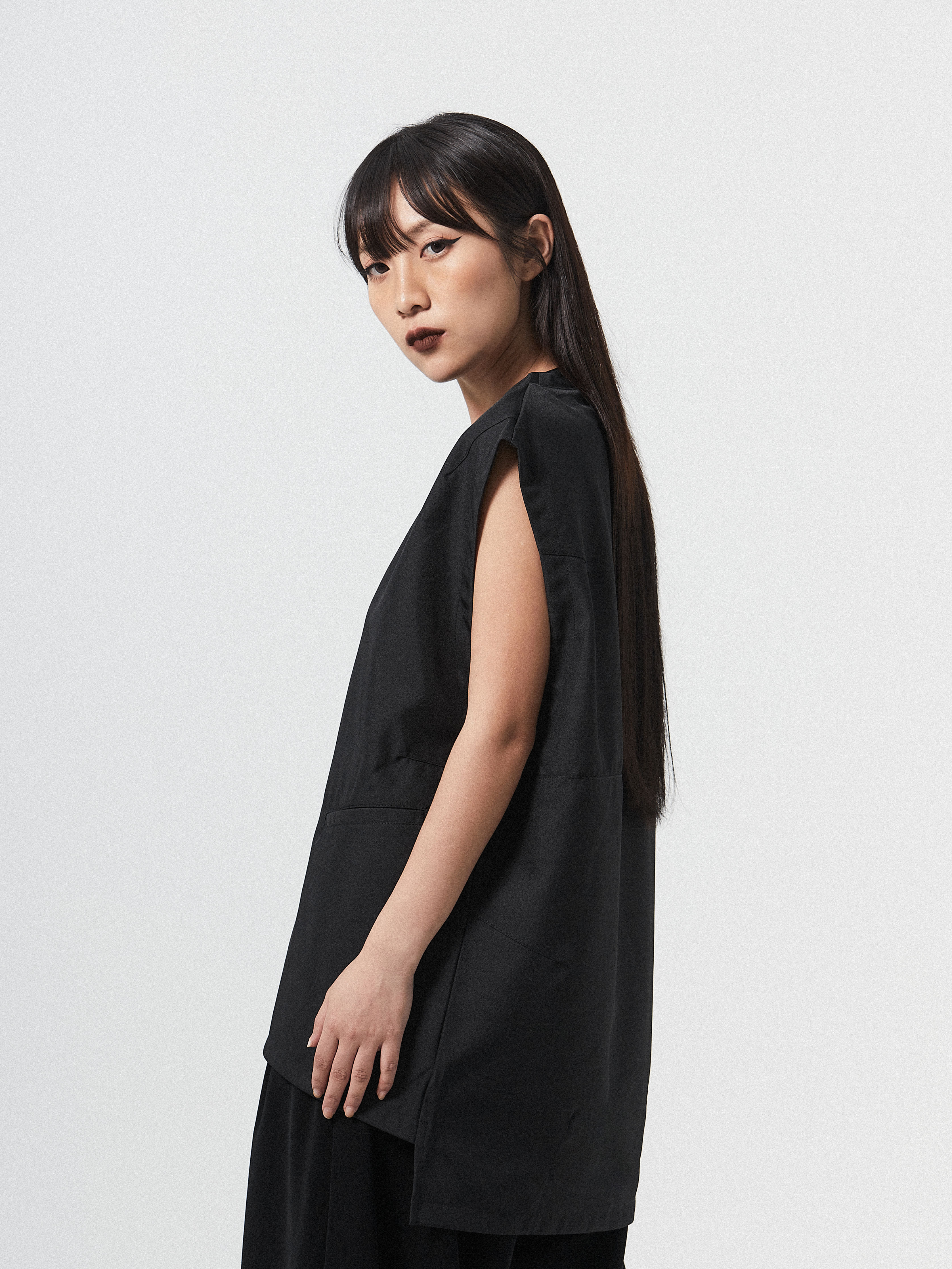 Sophisticated Pleat Sleeveless | Black