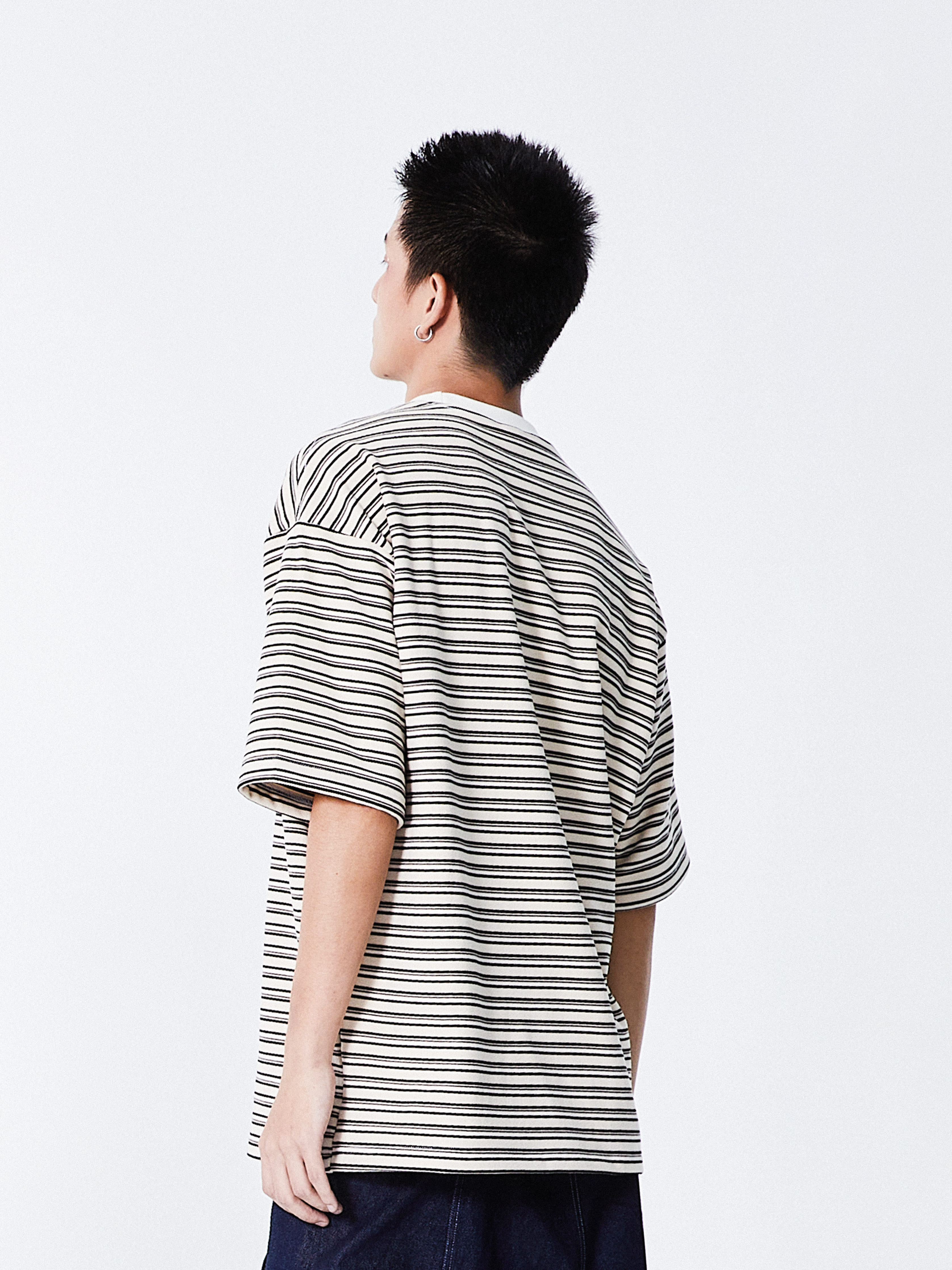 Cozy Stripes Emblem Tee | Grey