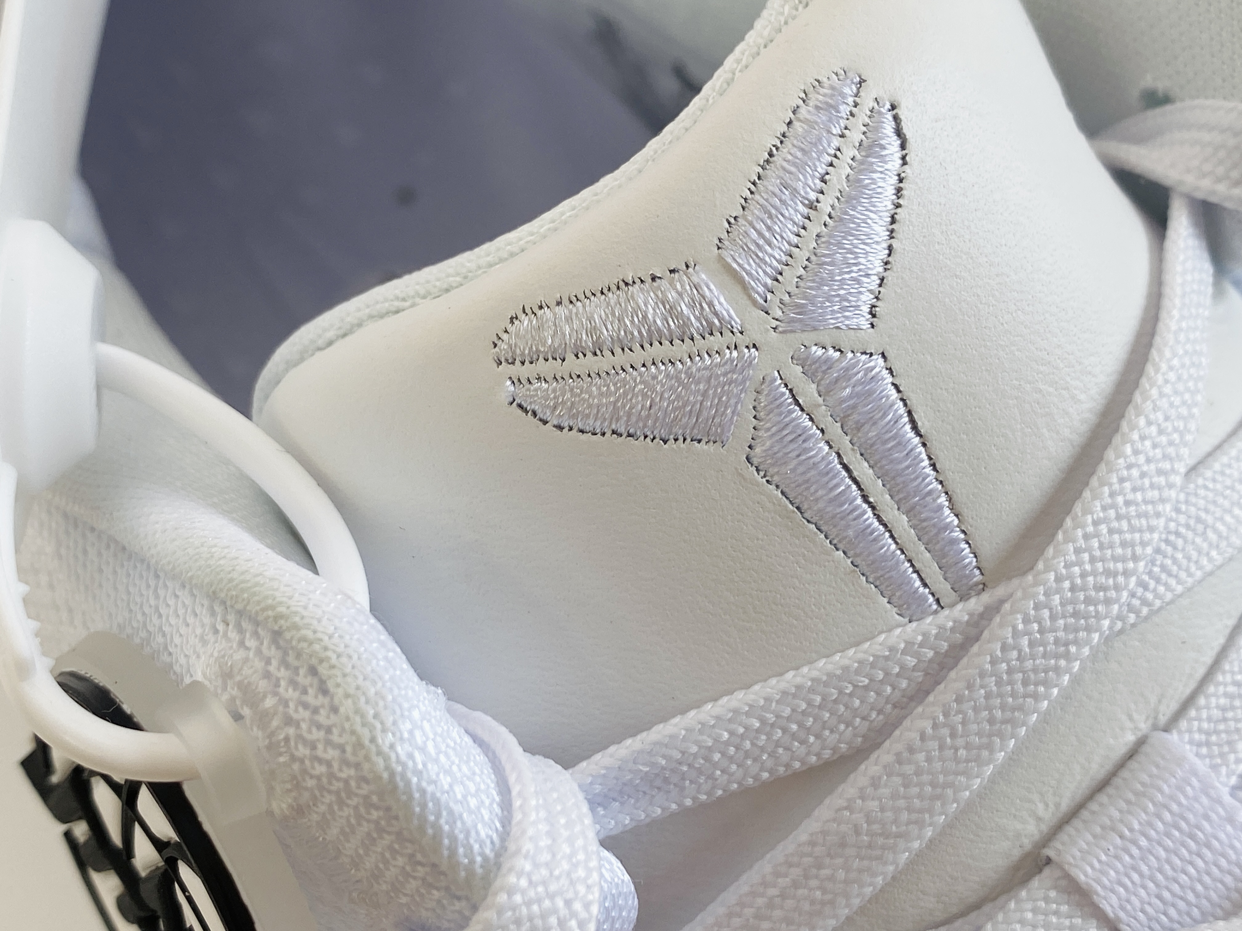 滅世純原 Kobe8 Halo  科比8  2023 低筒 React鞋墊 籃球鞋 實戰鞋 球鞋 男鞋 白龙 FJ9364-100