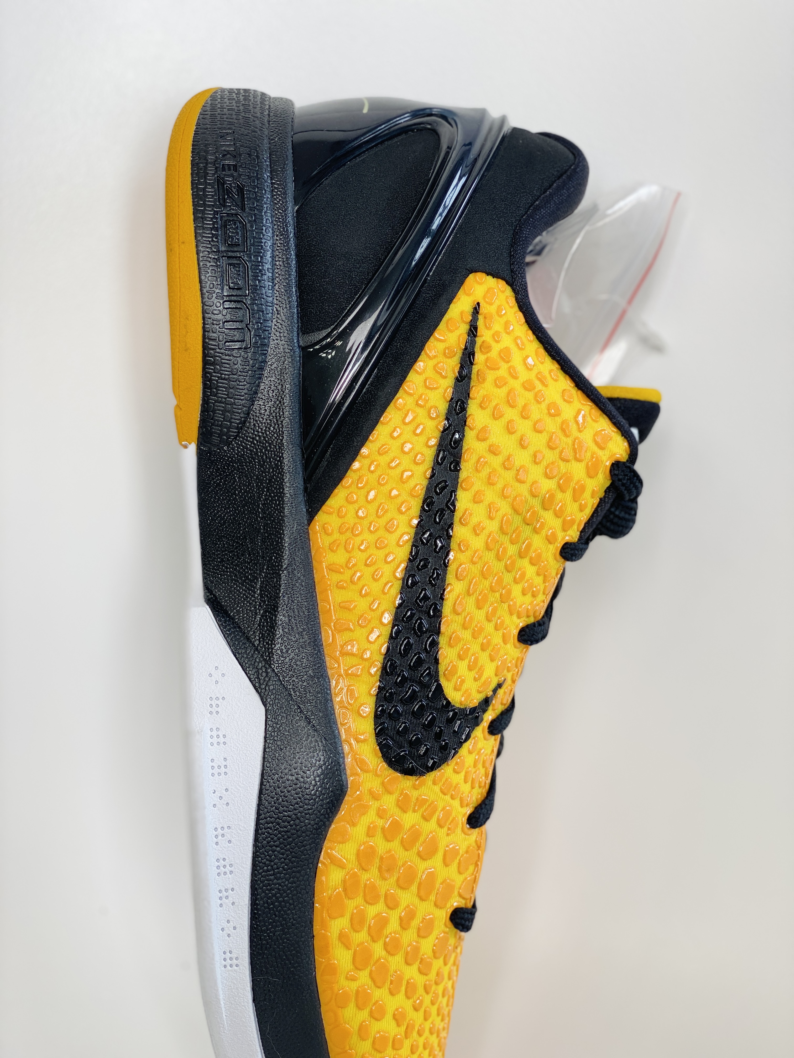 到货后不可临时取消退换 偏小半码到一码最强实战 H12 Kobe6  Lightbulb 前掌Zoom气垫 后掌EVA缓震 球鞋 籃球鞋 實戰鞋  真碳板 波鞋 男鞋  黑黃429659-700