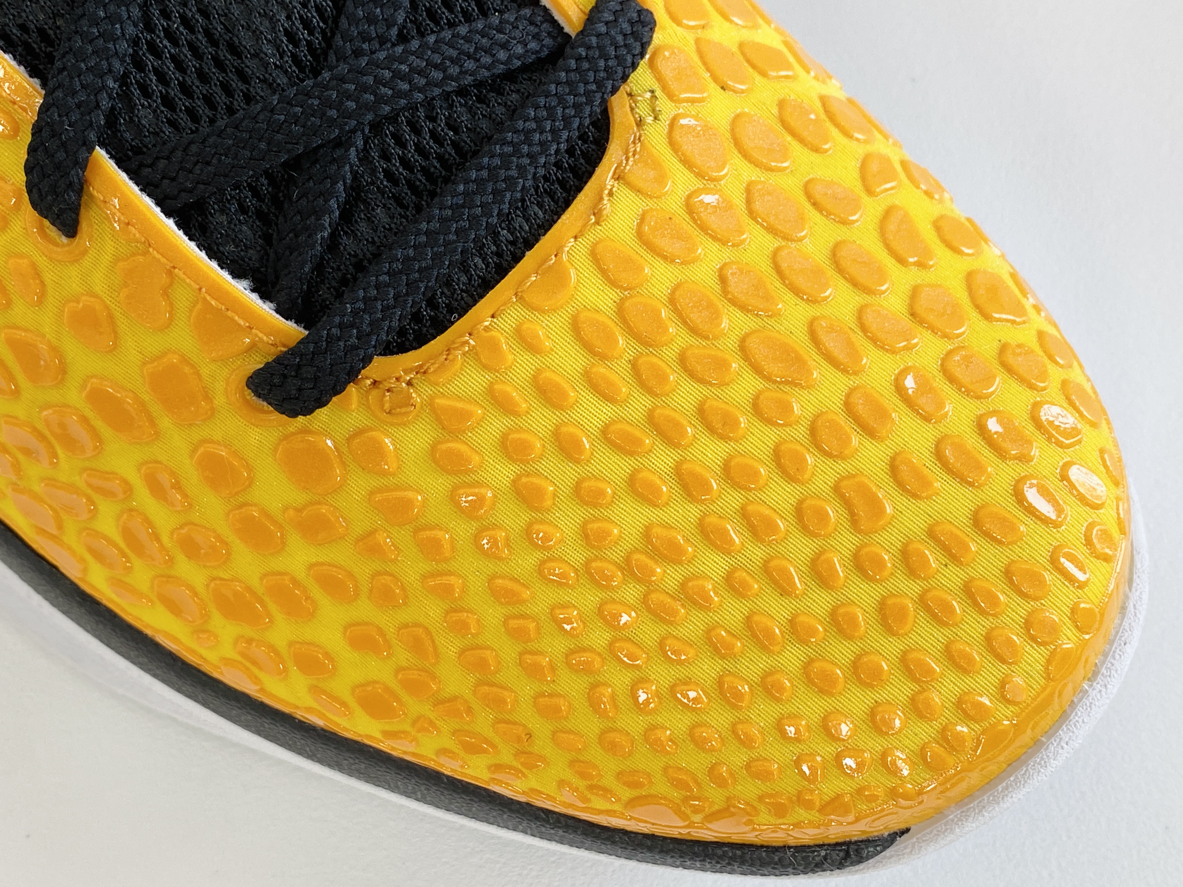 到货后不可临时取消退换 偏小半码到一码最强实战 H12 Kobe6  Lightbulb 前掌Zoom气垫 后掌EVA缓震 球鞋 籃球鞋 實戰鞋  真碳板 波鞋 男鞋  黑黃429659-700