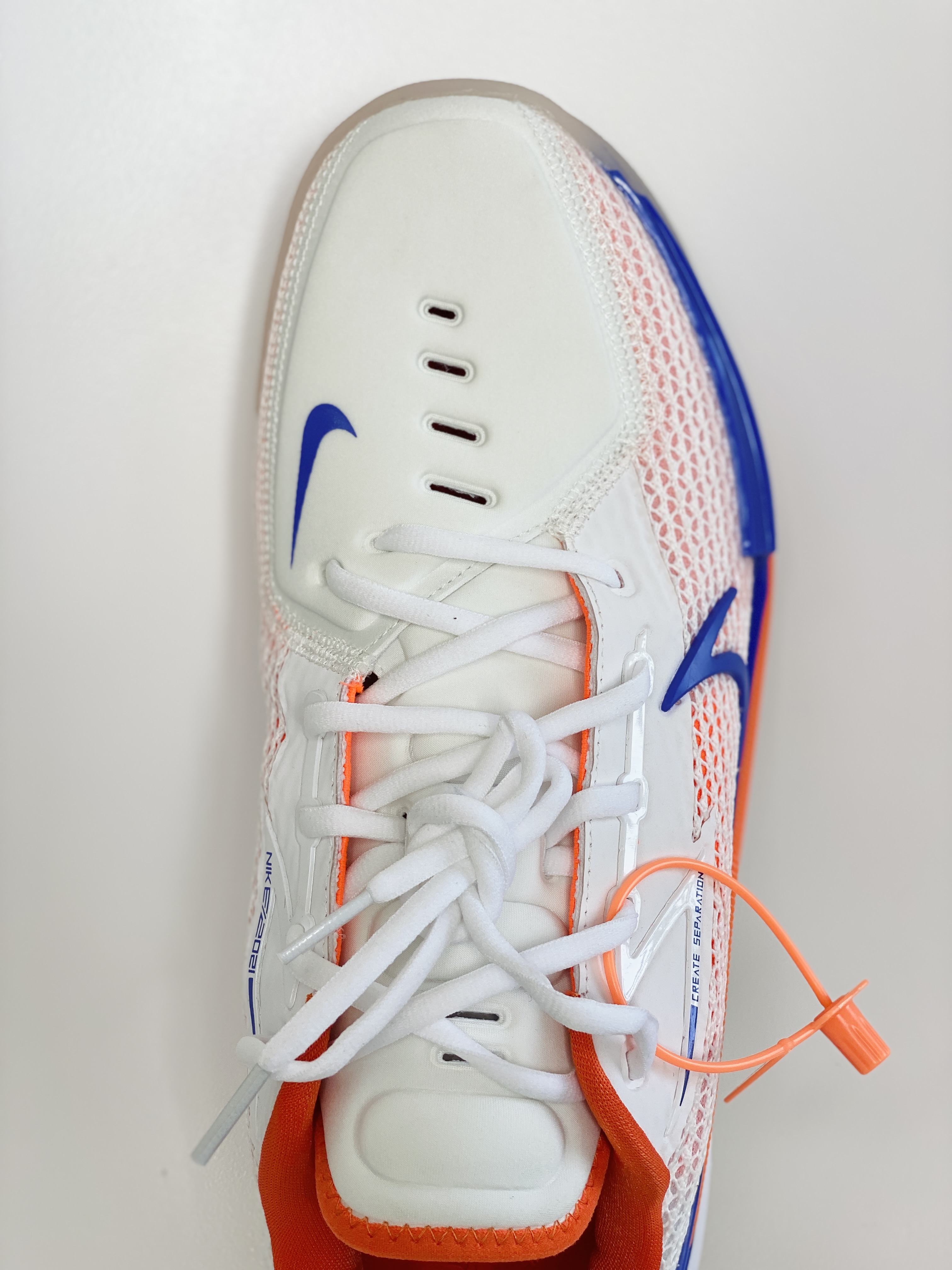 需预定 STAR  Nike GT Cut  中底＋碳板版本  低筒  篮球鞋 球鞋 实战鞋 全掌气垫 TPU抗扭 男鞋  白藍橘