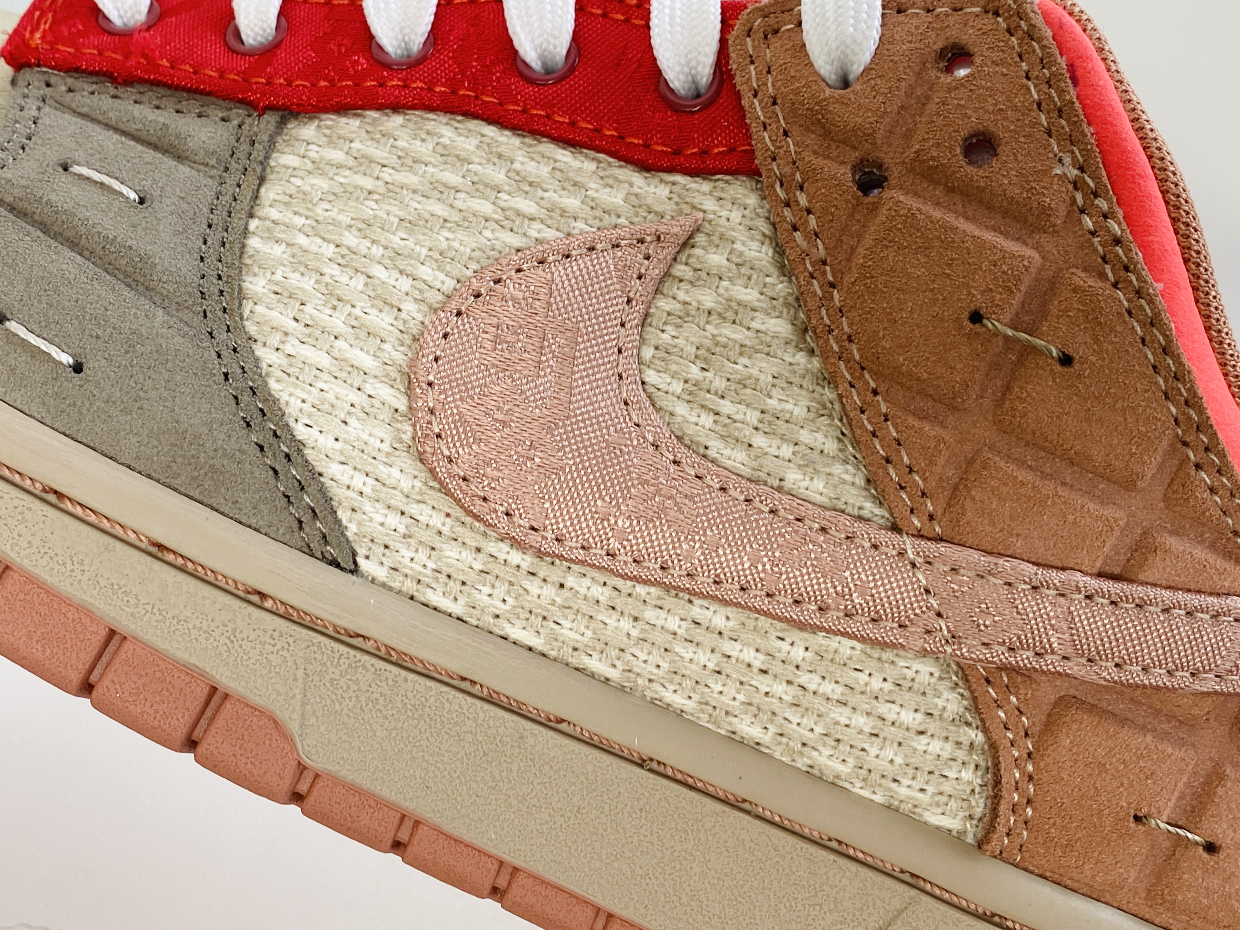 新款  CLOT x NK Dunk Low "What The 低筒 陈冠希 复古板鞋 休闲鞋 男鞋 女鞋 鸳鸯棕蓝灰  FN0316-999 