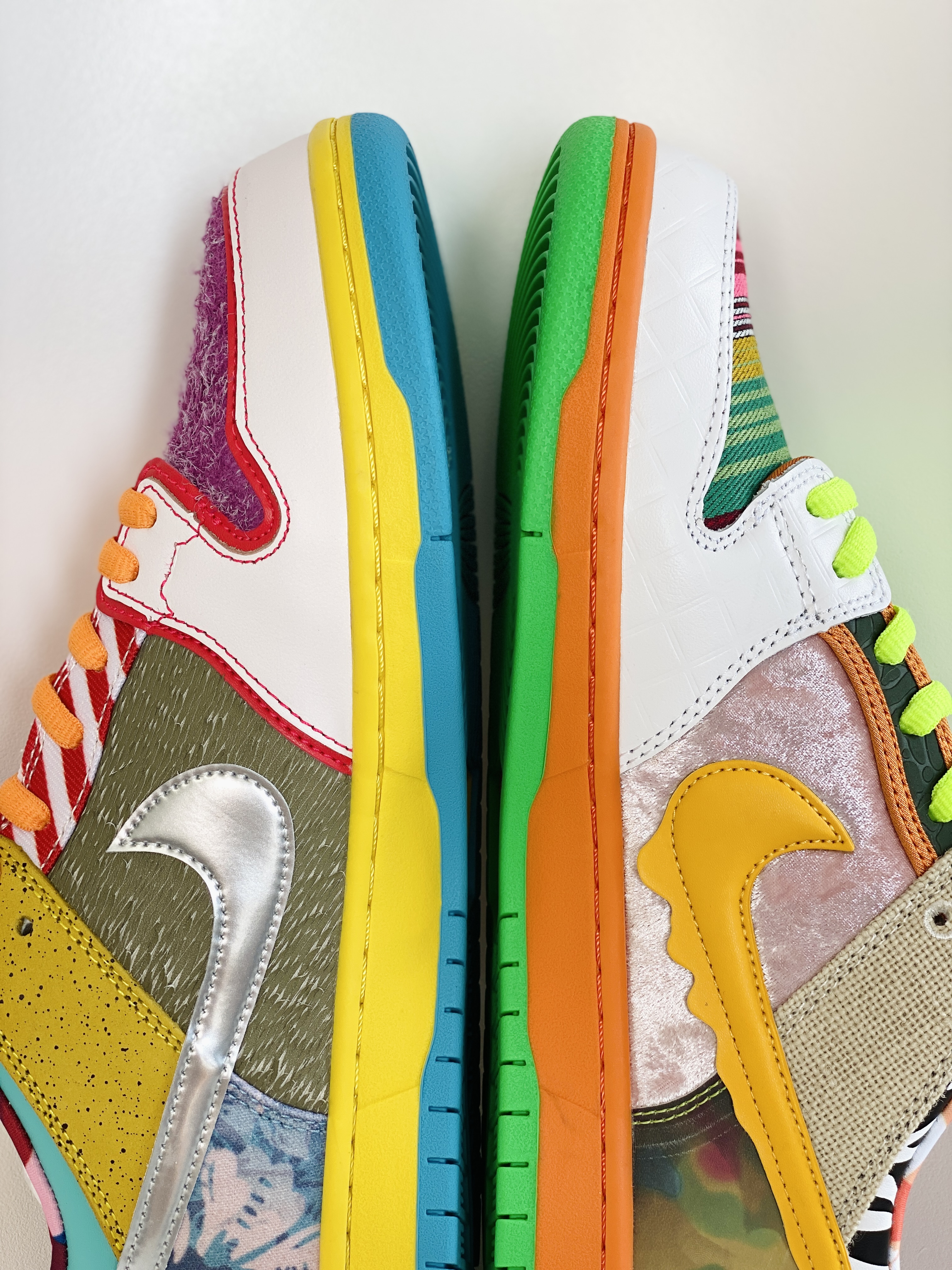 Nike Dunk SB PRO  低筒 休闲鞋 板鞋 男鞋 女鞋 波鞋 多彩拼接鸳鸯 DM0807-600