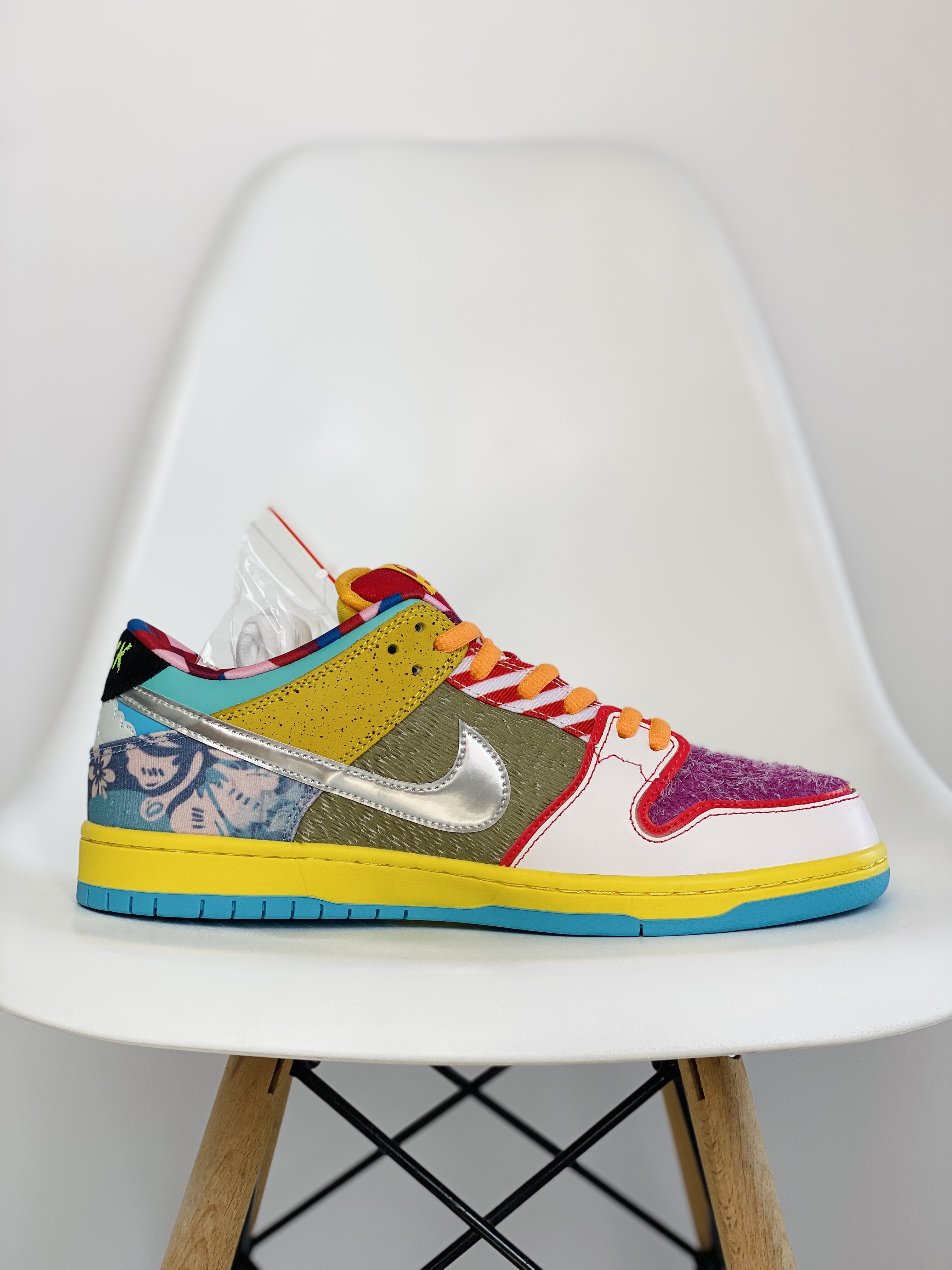 Nike Dunk SB PRO  低筒 休闲鞋 板鞋 男鞋 女鞋 波鞋 多彩拼接鸳鸯 DM0807-600