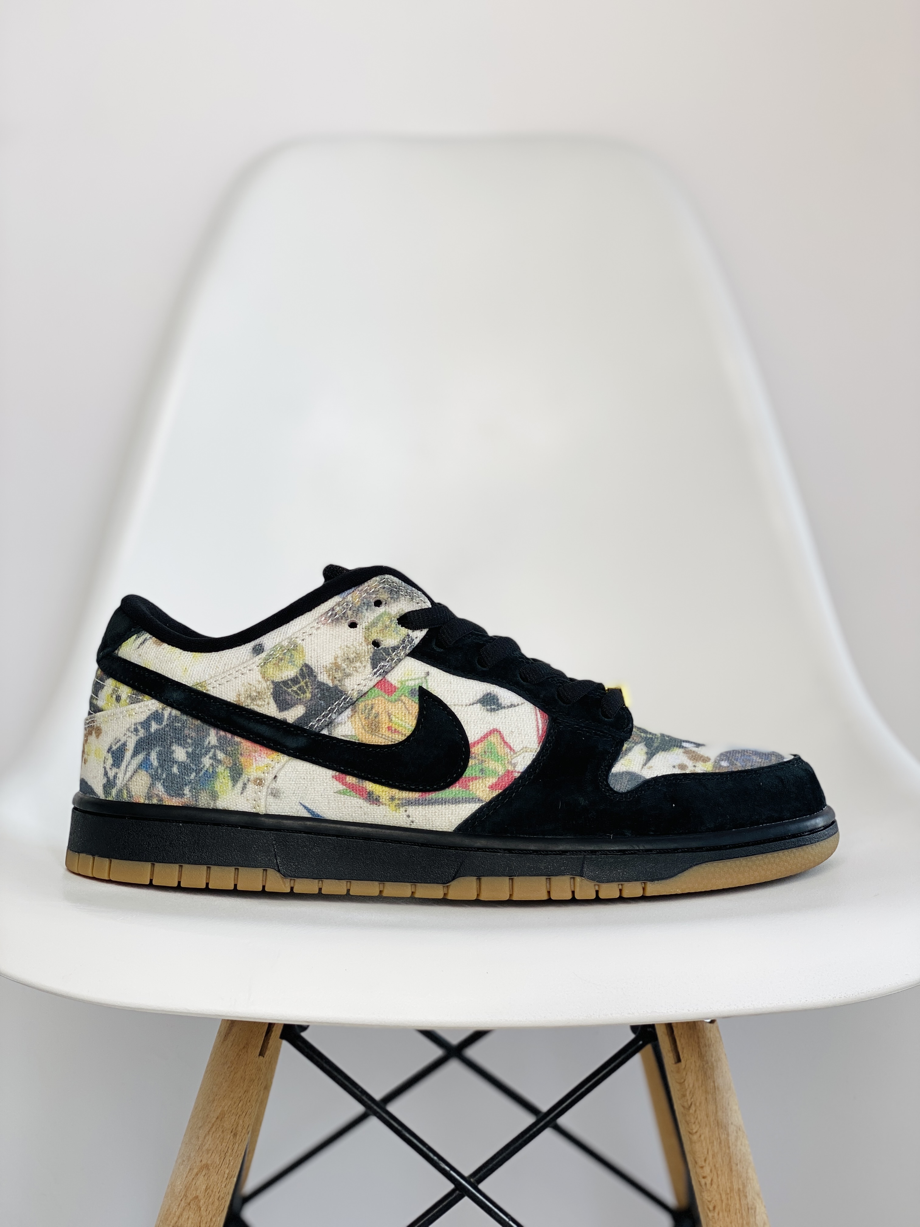 Supreme Nike Dunk SB Low Rammellzee   联名款 低筒 潮流复古  休闲鞋 板鞋 男鞋 女鞋 黑彩涂鸦  FD8778-001  