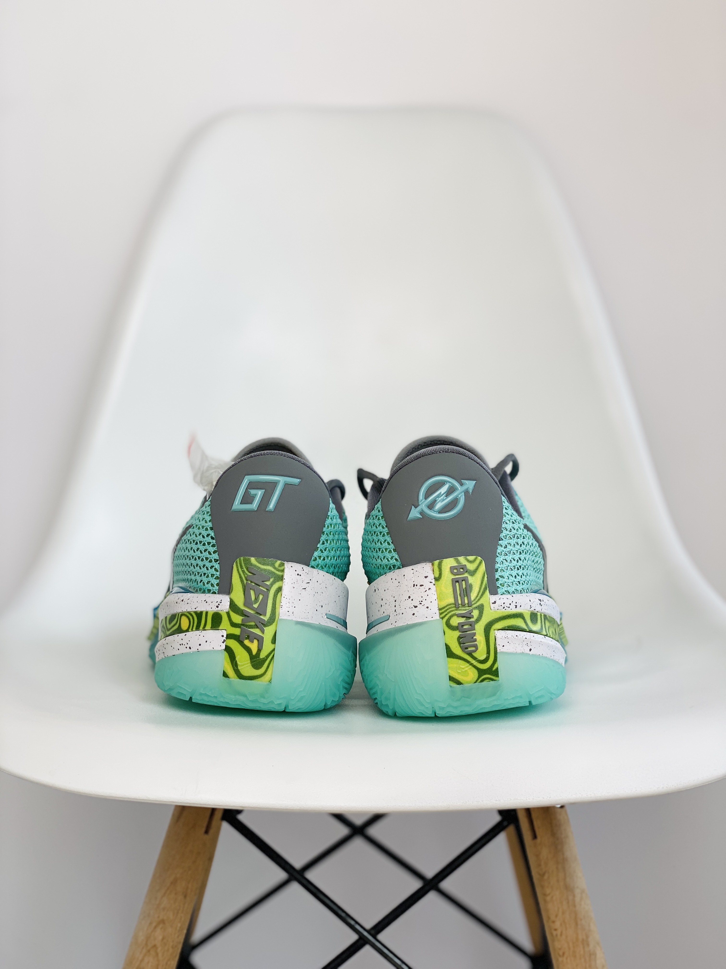  外贸 GT Cut Sabrina Lonescu 中底＋碳板版本  低筒  篮球鞋 球鞋 实战鞋 全掌气垫 TPU抗扭 男鞋  绿色 CZ0175-901