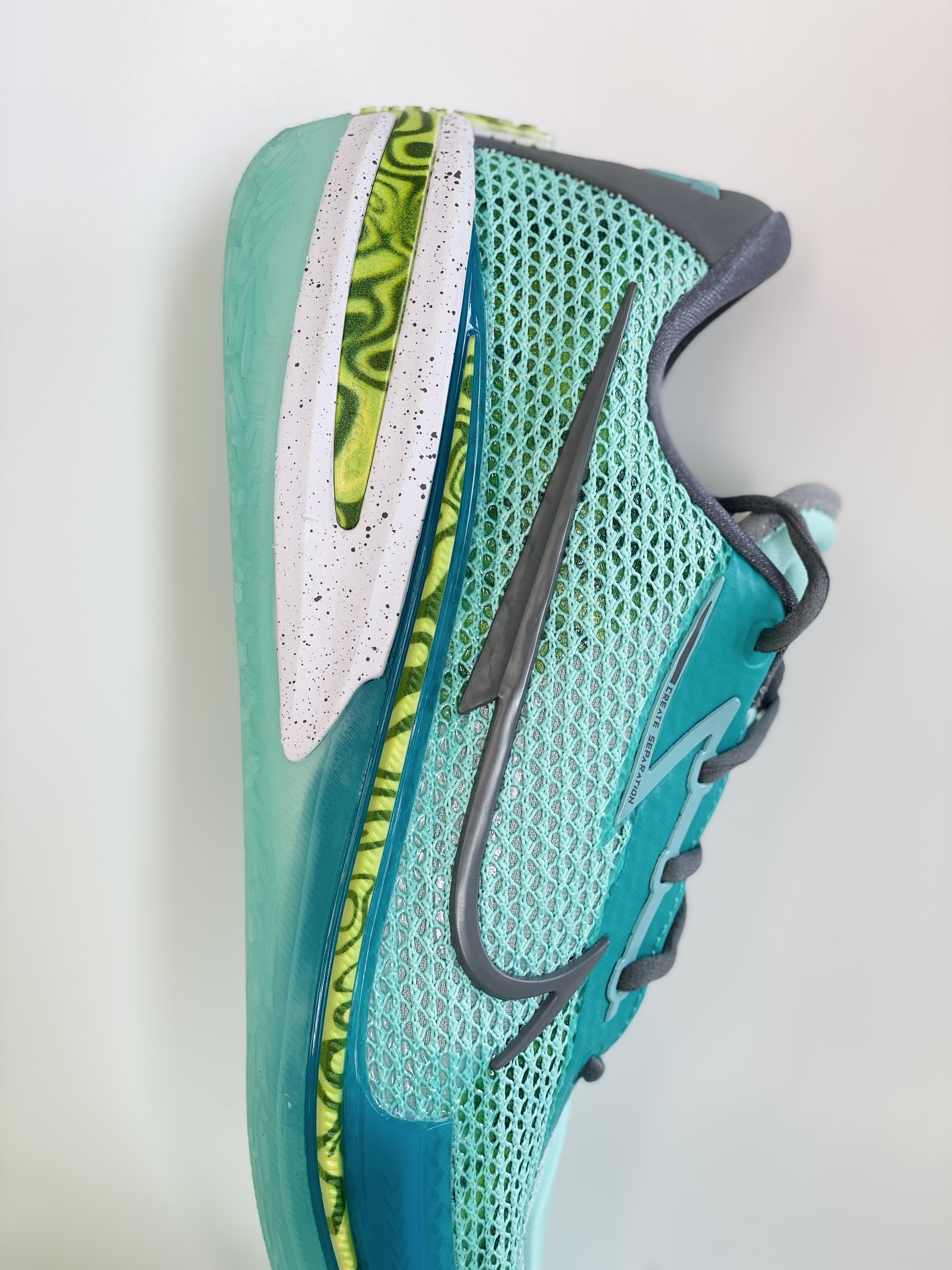  外贸 GT Cut Sabrina Lonescu 中底＋碳板版本  低筒  篮球鞋 球鞋 实战鞋 全掌气垫 TPU抗扭 男鞋  绿色 CZ0175-901