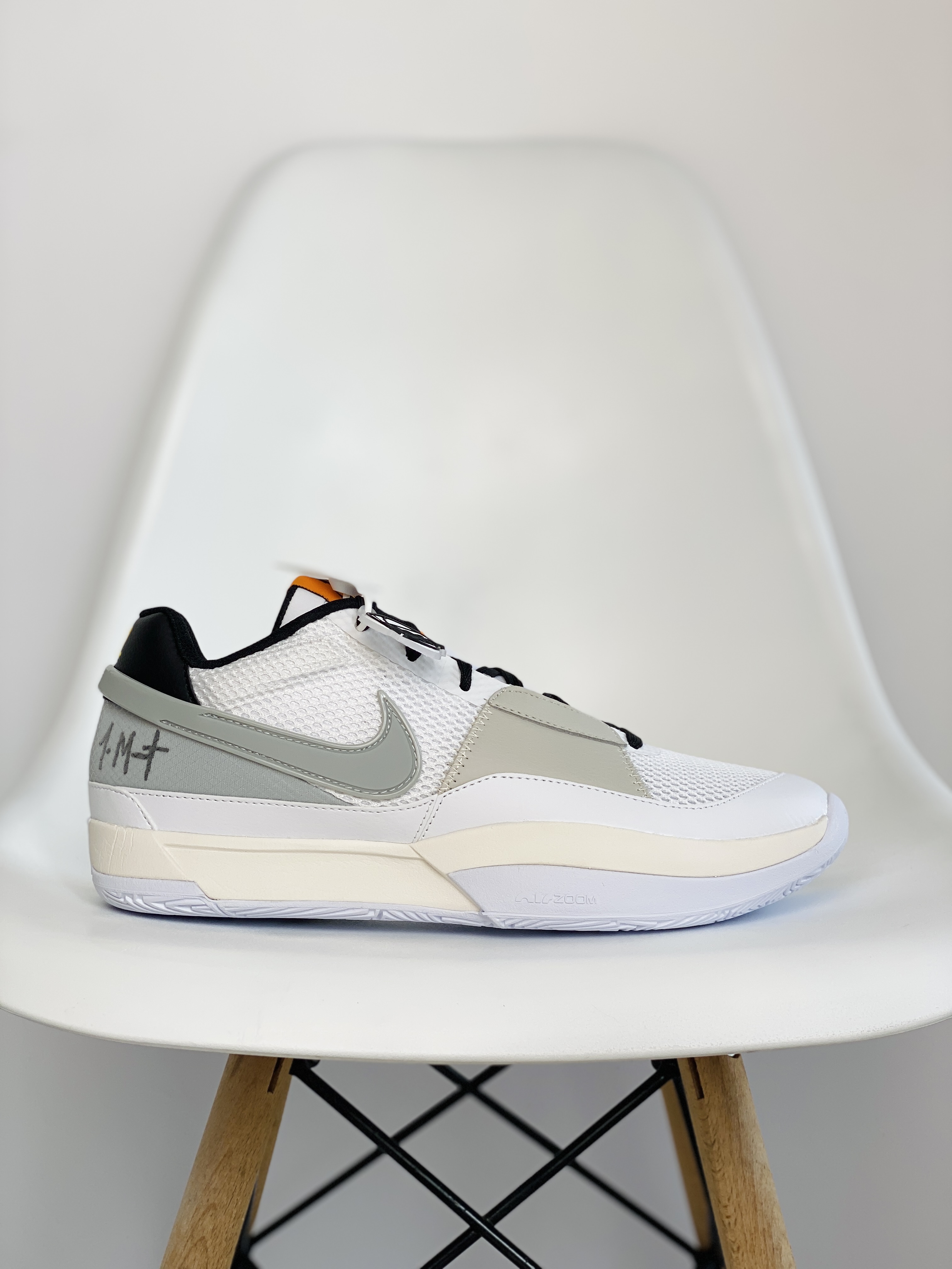  滅世 莫兰特 1代  Nike Zoom JA1 Light Smoke Grey 低筒 前後氣墊 耐磨透氣 實戰籃球鞋 波鞋 球鞋 男鞋 波鞋 灰白鸳鸯 DR8785-100