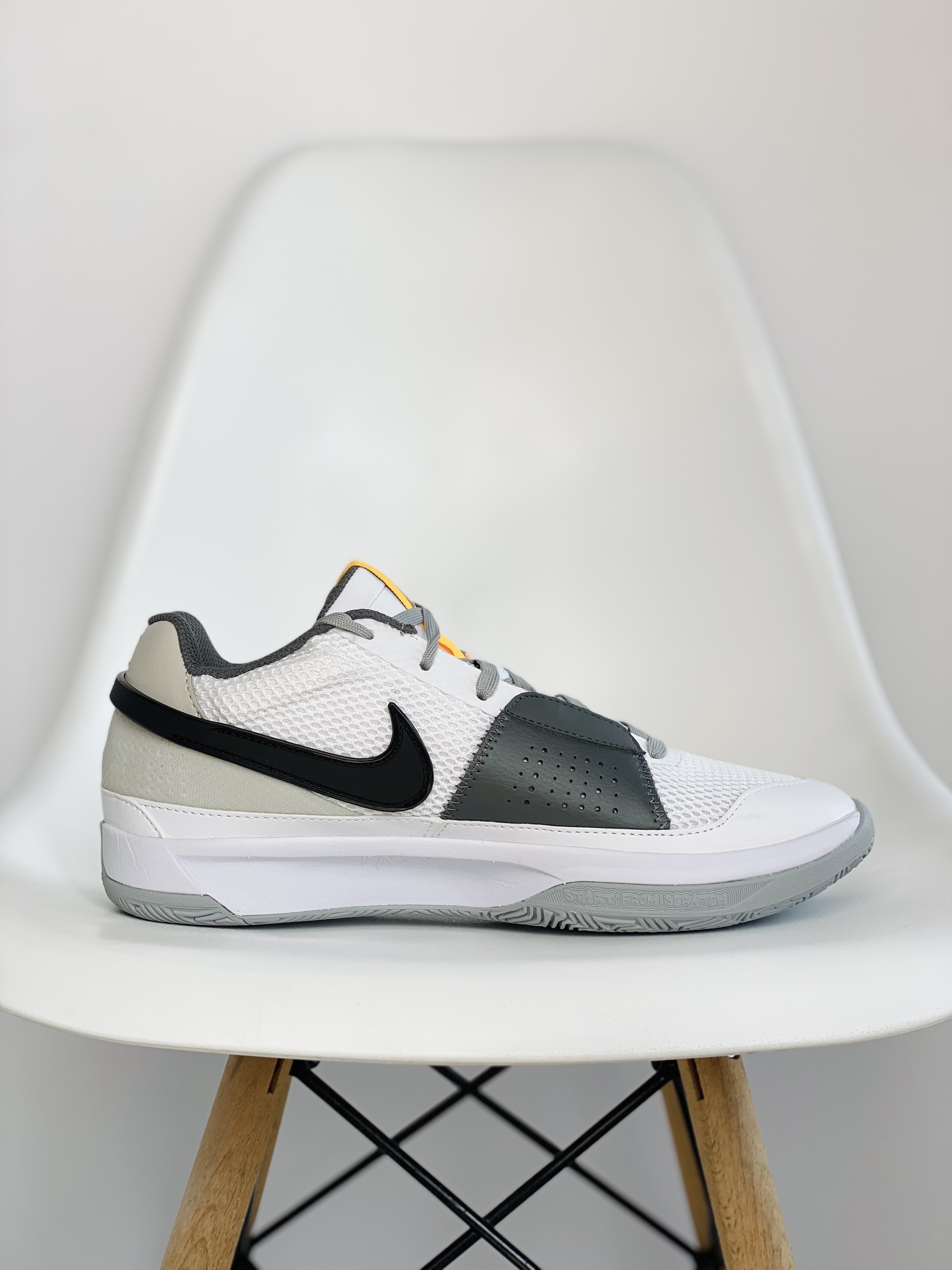  滅世 莫兰特 1代  Nike Zoom JA1 Light Smoke Grey 低筒 前後氣墊 耐磨透氣 實戰籃球鞋 波鞋 球鞋 男鞋 波鞋 灰白鸳鸯 DR8785-100
