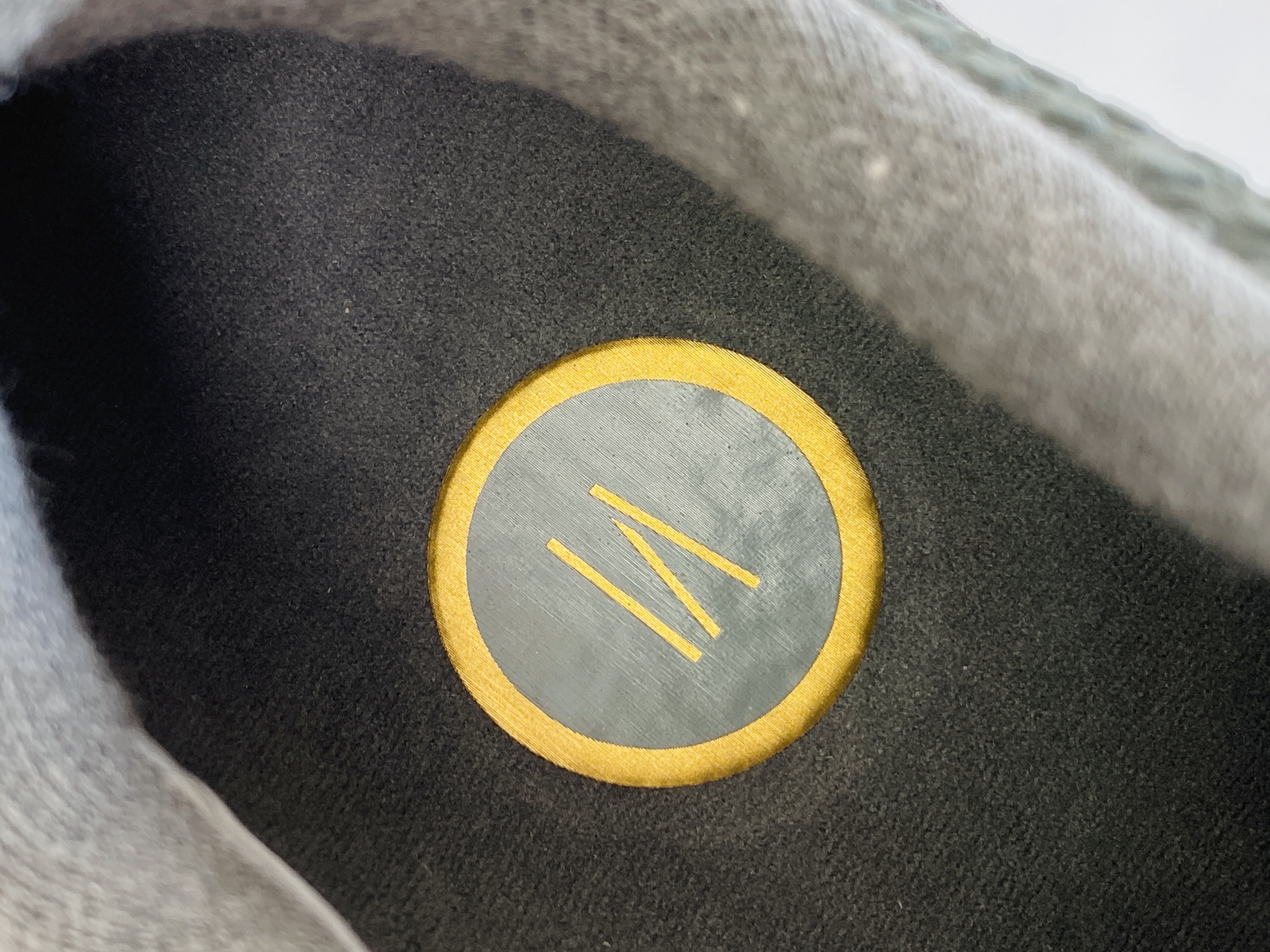  到货后不可临时取消退换 偏小半码到一码最强实战 H12 Kobe6 Black Mamba Collection Fade 前掌Zoom气垫 后掌EVA缓震 球鞋 籃球鞋 實戰鞋  真碳板 波鞋 男鞋  深灰 869457-007