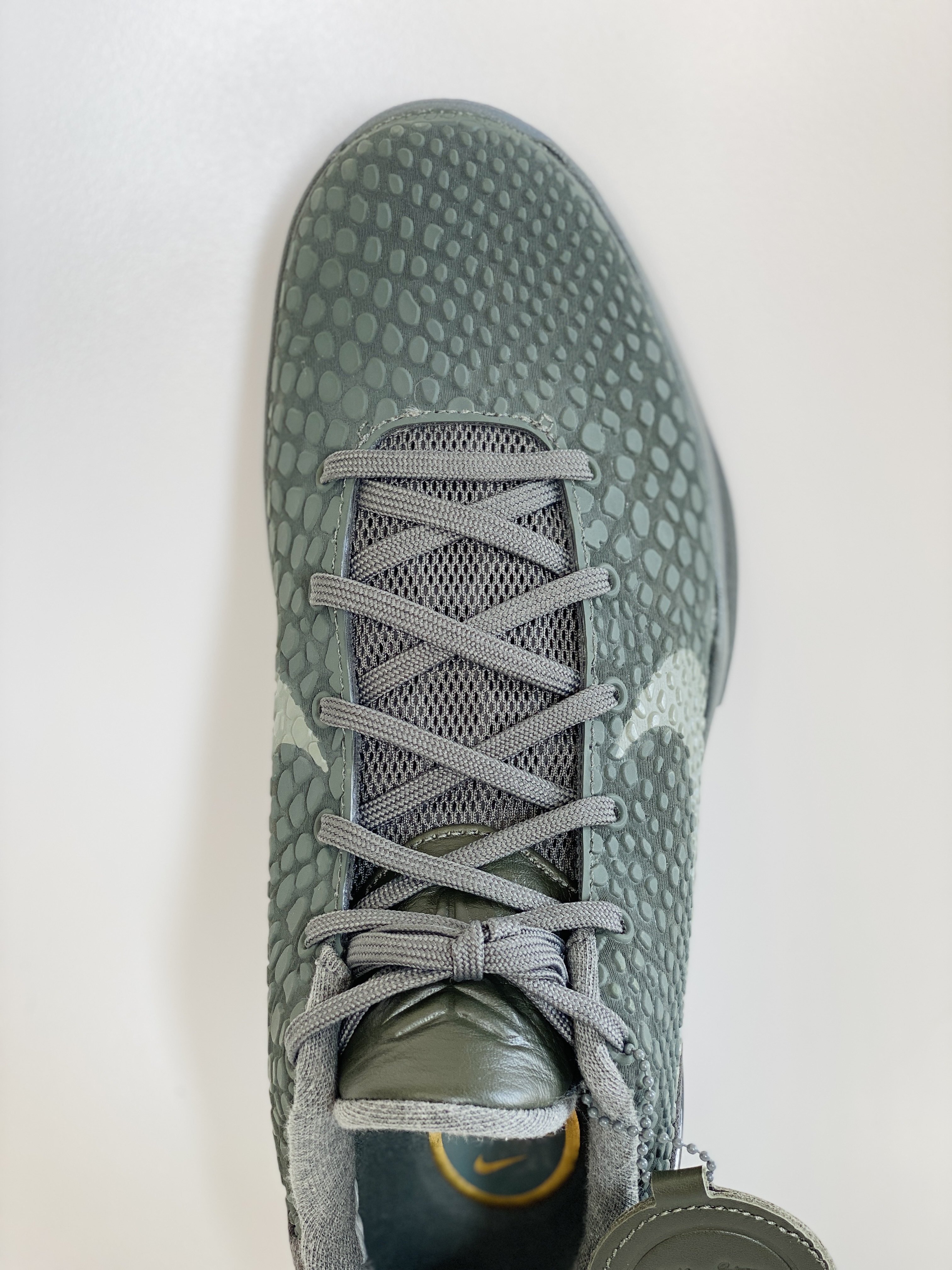  到货后不可临时取消退换 偏小半码到一码最强实战 H12 Kobe6 Black Mamba Collection Fade 前掌Zoom气垫 后掌EVA缓震 球鞋 籃球鞋 實戰鞋  真碳板 波鞋 男鞋  深灰 869457-007