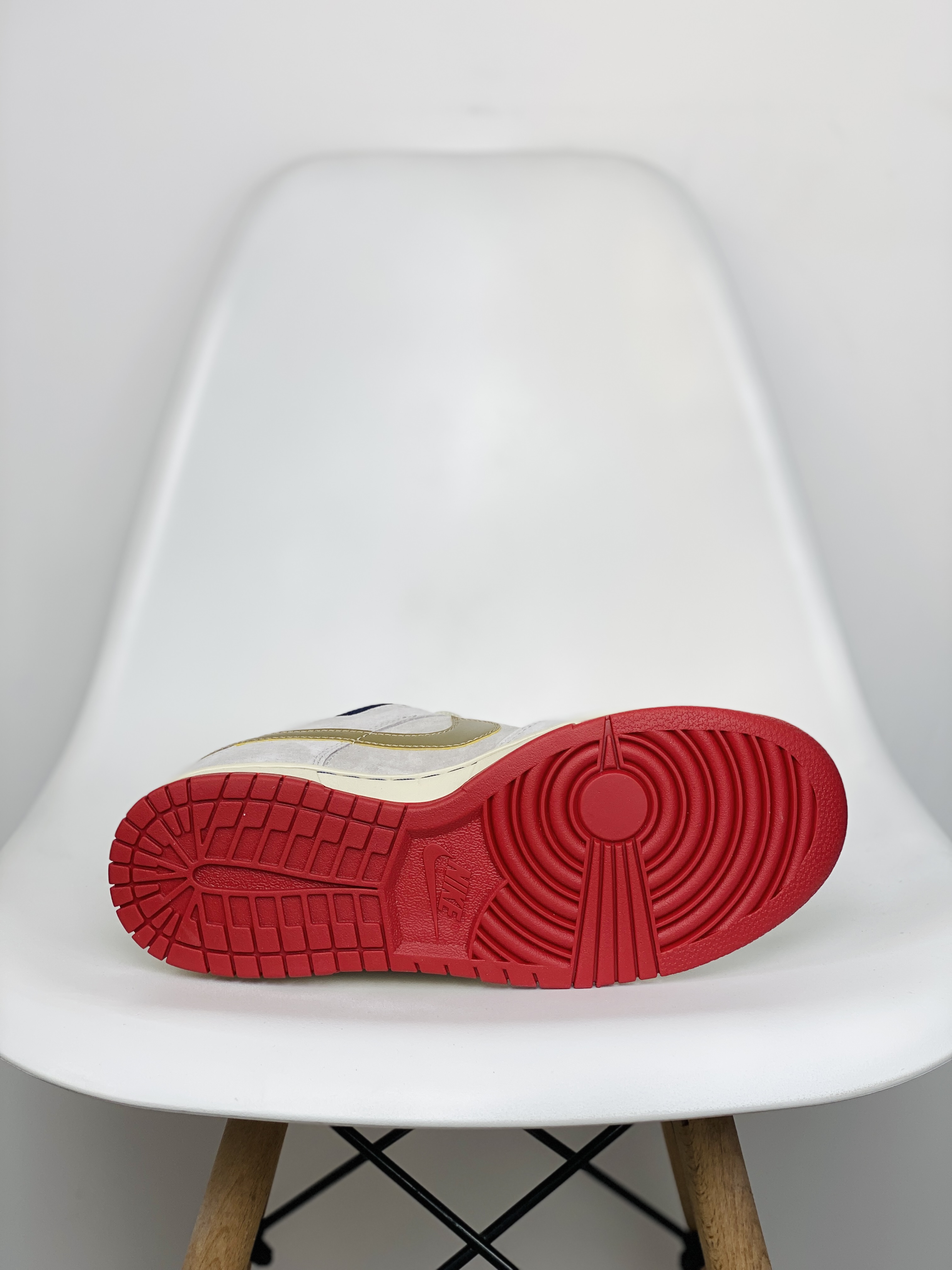  Dunk SB Low Pro Oid Spice 低筒 复古板鞋 休闲鞋 男鞋 女鞋 波鞋 白蓝金 304292-272 