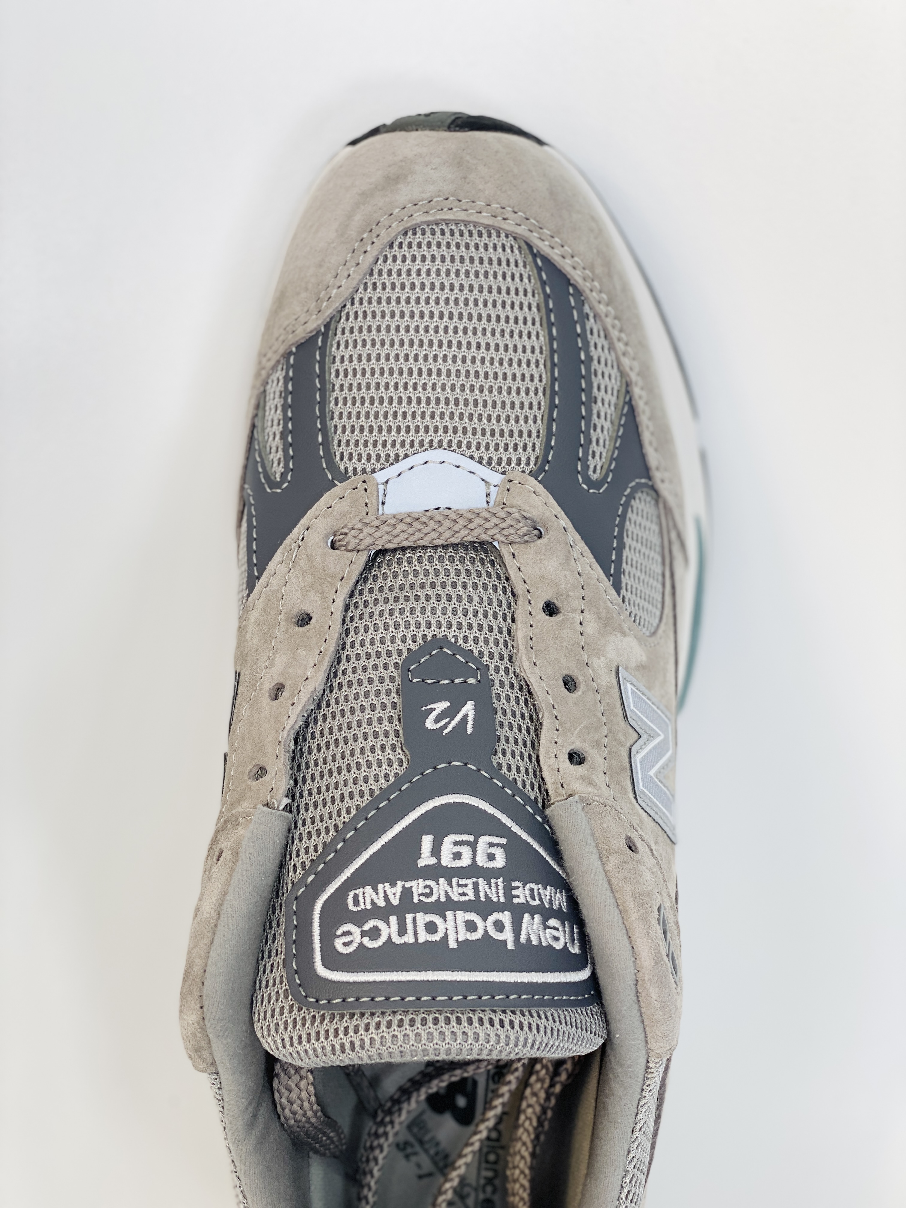  新版  New Balance 991V2  低筒 复古跑鞋 休闲鞋 运动鞋 波鞋 男鞋 女鞋 元祖灰 U991GL2