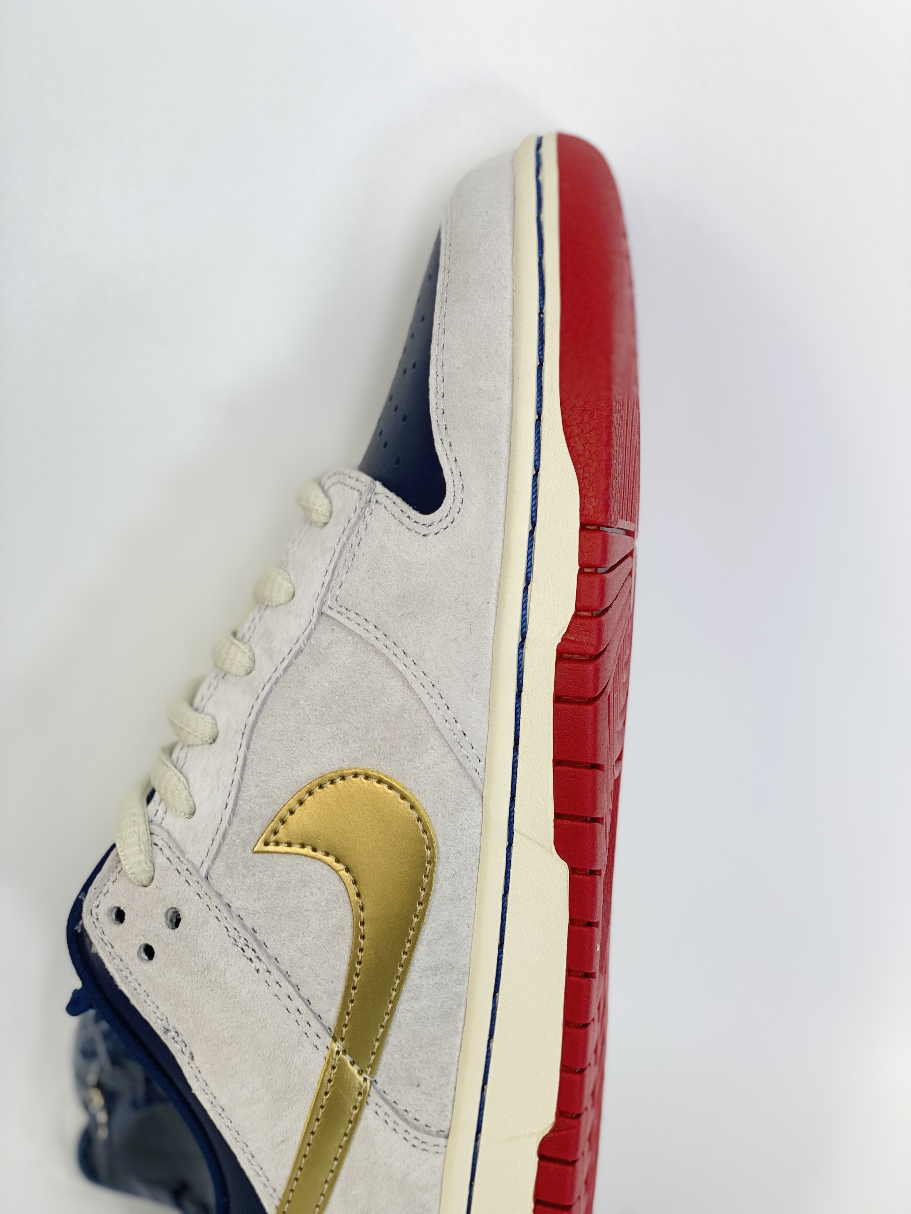  Dunk SB Low Pro Oid Spice 低筒 复古板鞋 休闲鞋 男鞋 女鞋 波鞋 白蓝金 304292-272 