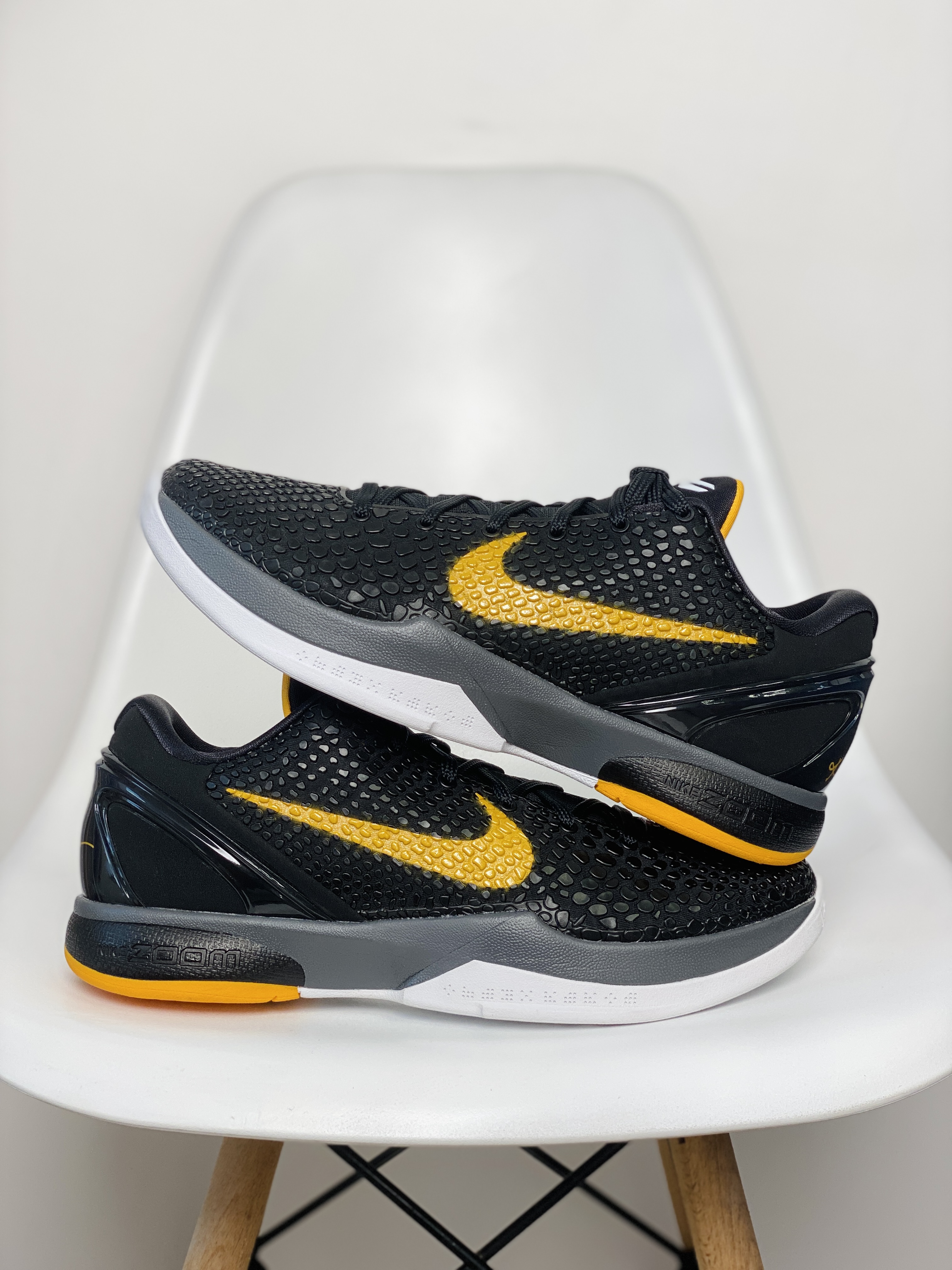 H12 Kobe6  Black Del Sol  前掌Zoom气垫 后掌EVA缓震 球鞋 籃球鞋 實戰鞋  真碳板 波鞋 男鞋  黑黃曼巴 429659-002