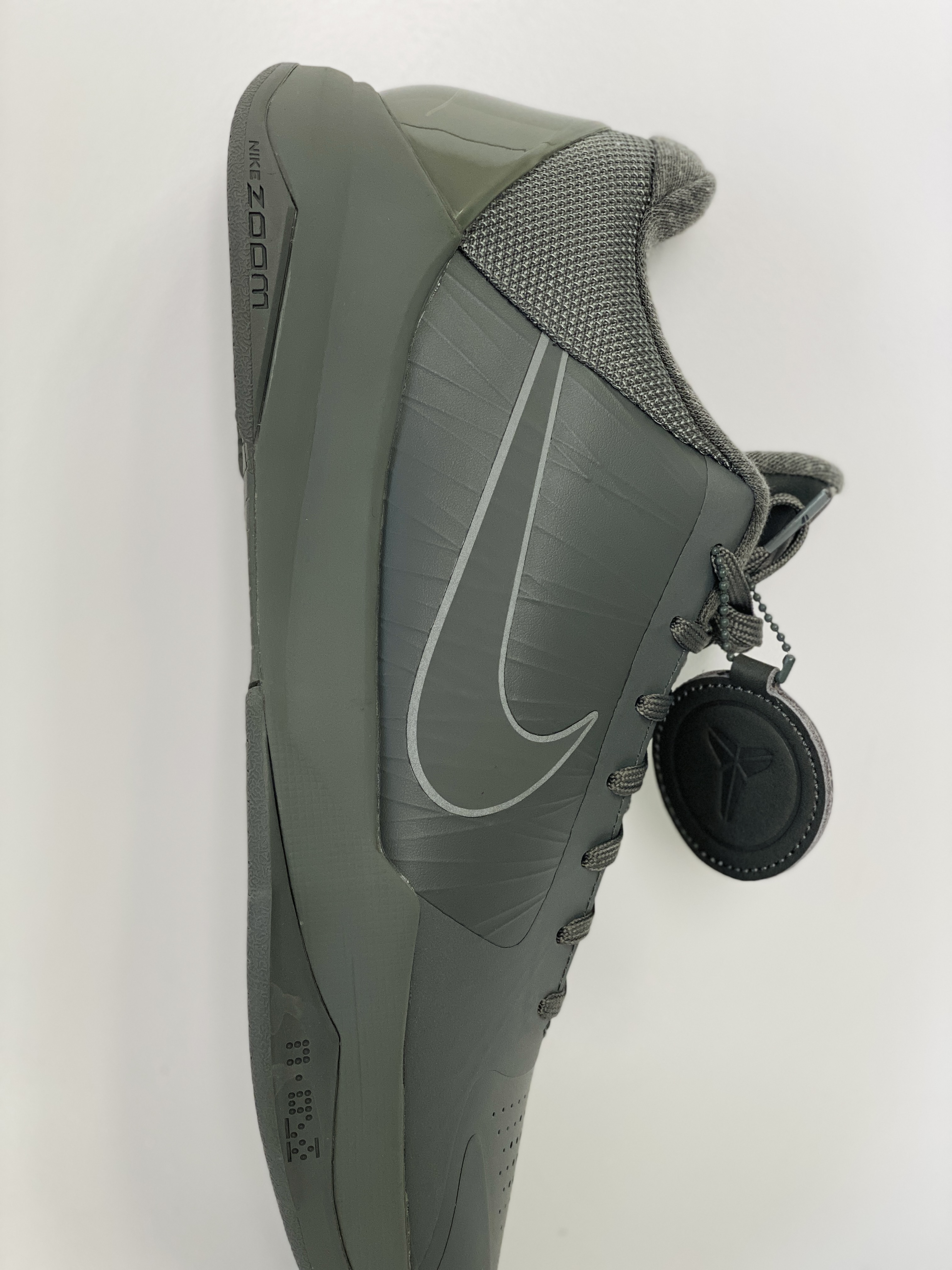  到货后不可临时取消退换 偏小半码到一码最强实战 H12 KOBE5 Protro  前掌氣墊  后掌EVA 科比5 籃球鞋 實戰鞋 真碳板 波鞋 球鞋 波鞋 男鞋 FTB 深灰 869454-006