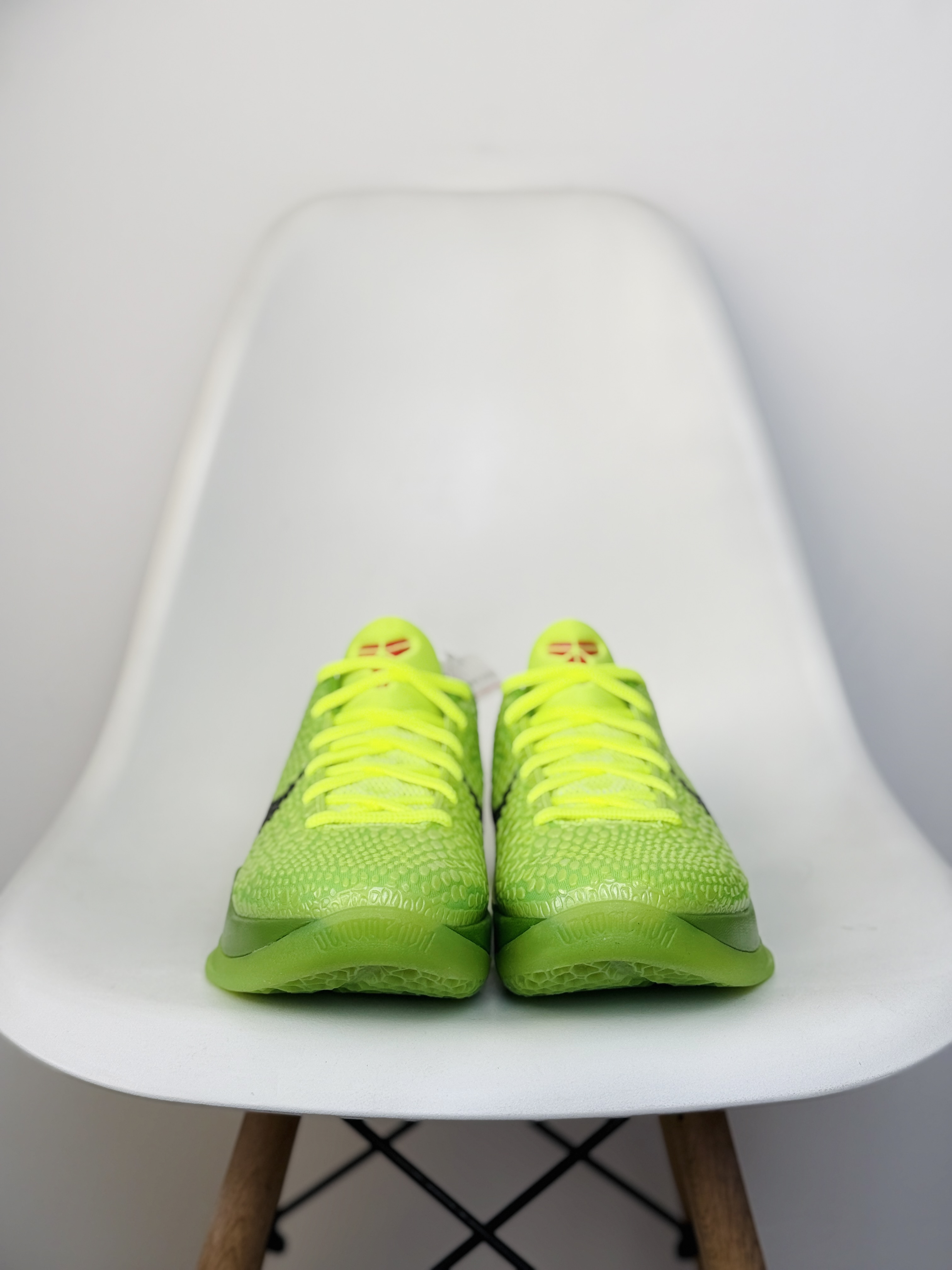  GX KOBE6  Protro Grinch 前掌氣墊 后掌EVA  科比 6  籃球鞋 實戰鞋 真碳板 波鞋 球鞋 波鞋 男鞋  青竹丝 青蜂侠  CW2190-300