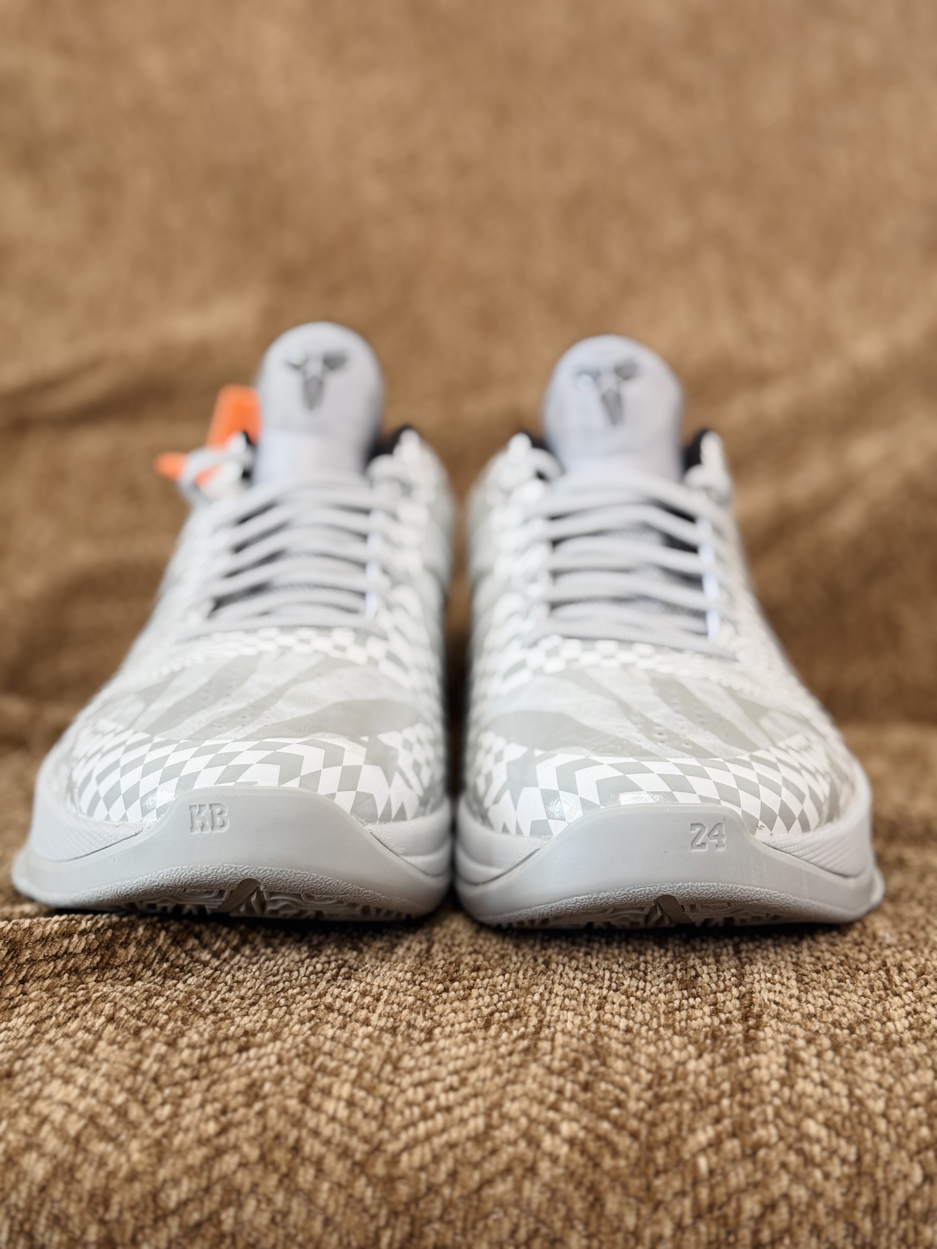 STAR -S级别 Kobe 5 Chaos  Zebra 篮球鞋 球鞋 波鞋 实战鞋 运动耐磨防滑 男鞋 波鞋 斑马 CD4991-003