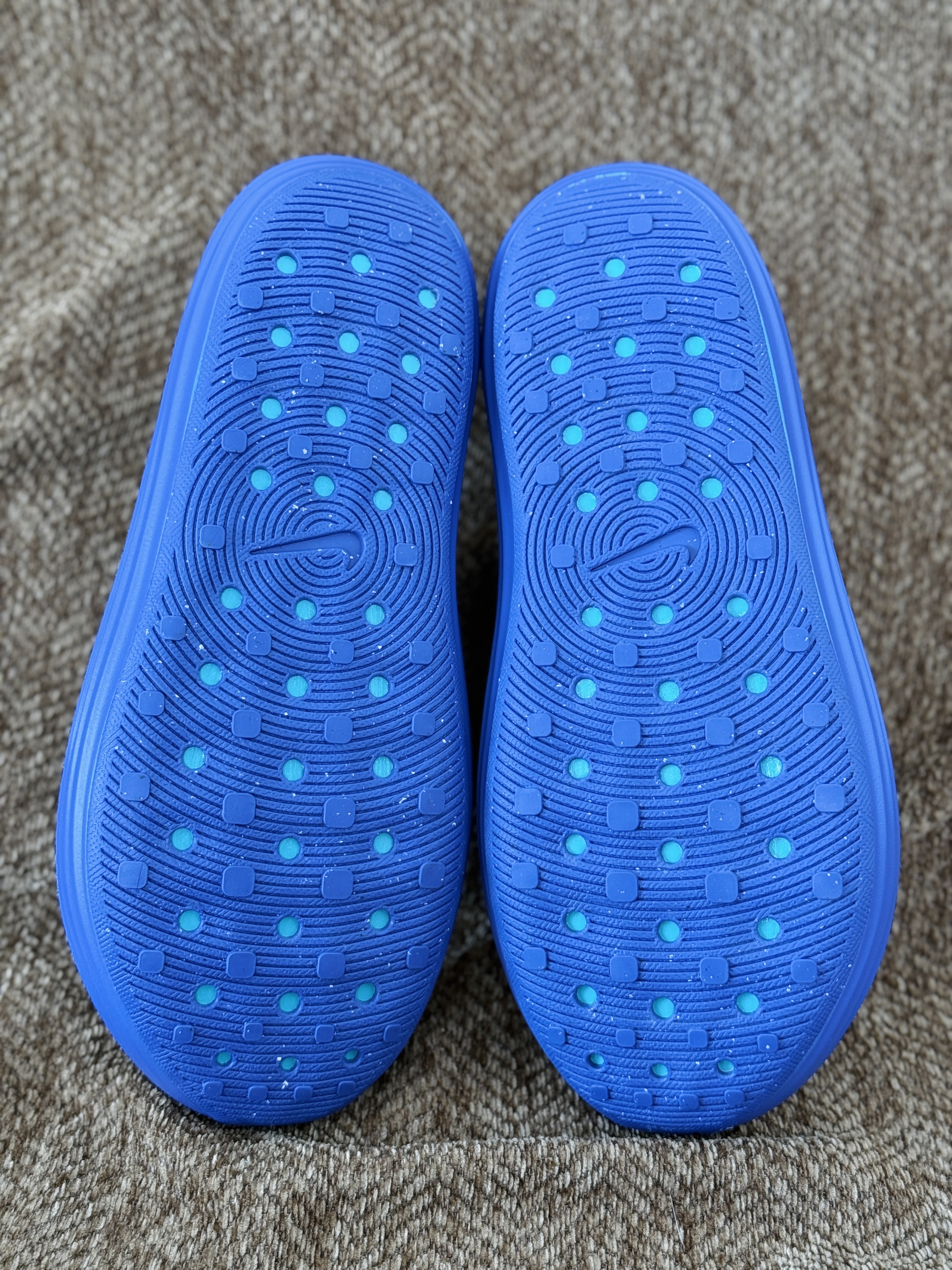 正确复合底 Nike Reactx Rejuven8 洞洞鞋 简约舒适  室外拖鞋 男女同款 蓝紫  HV5062-301