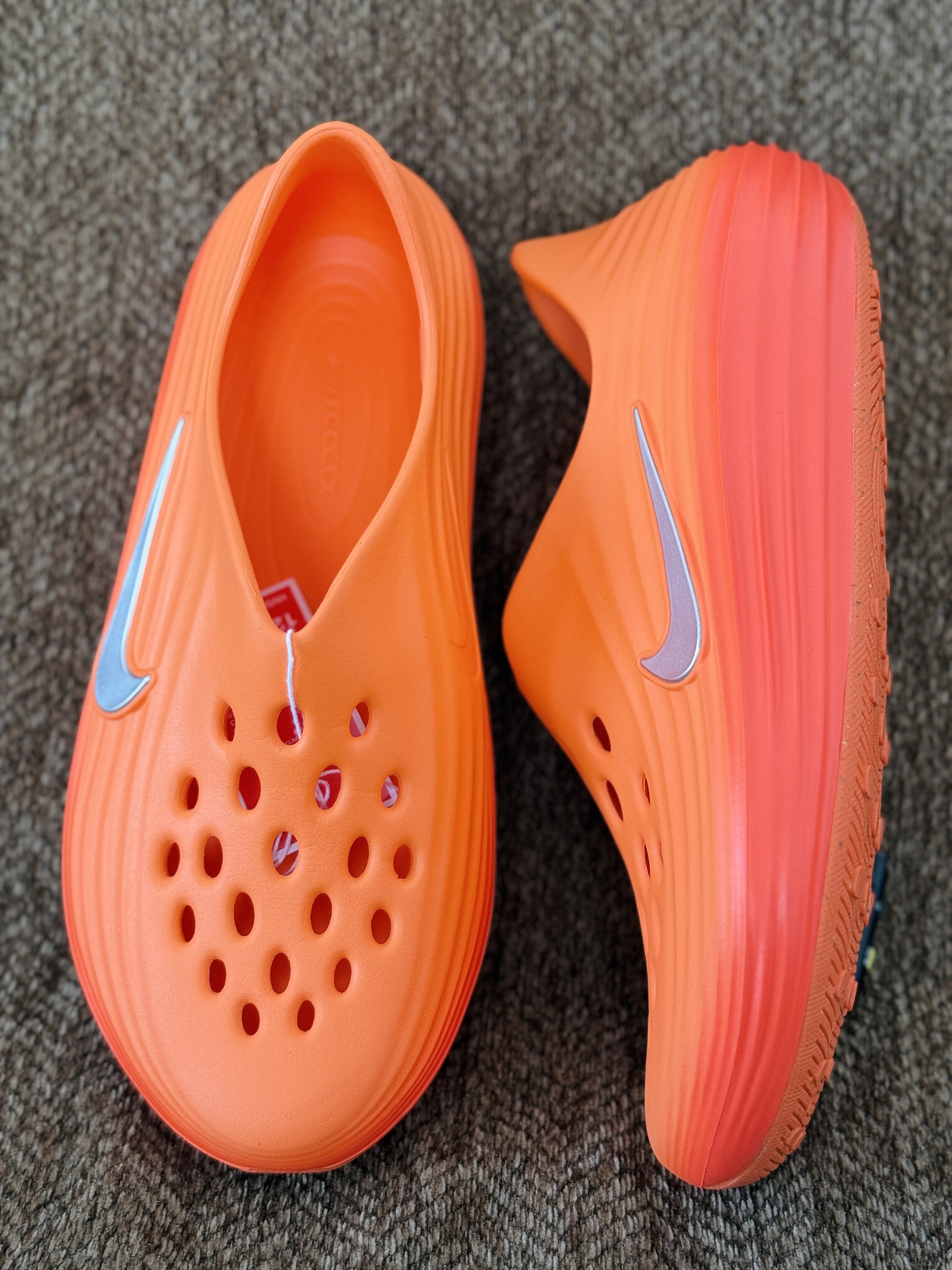 正确复合底 Nike Reactx Rejuven8 洞洞鞋 简约舒适  室外拖鞋 男女同款 橙色  HV5060-800