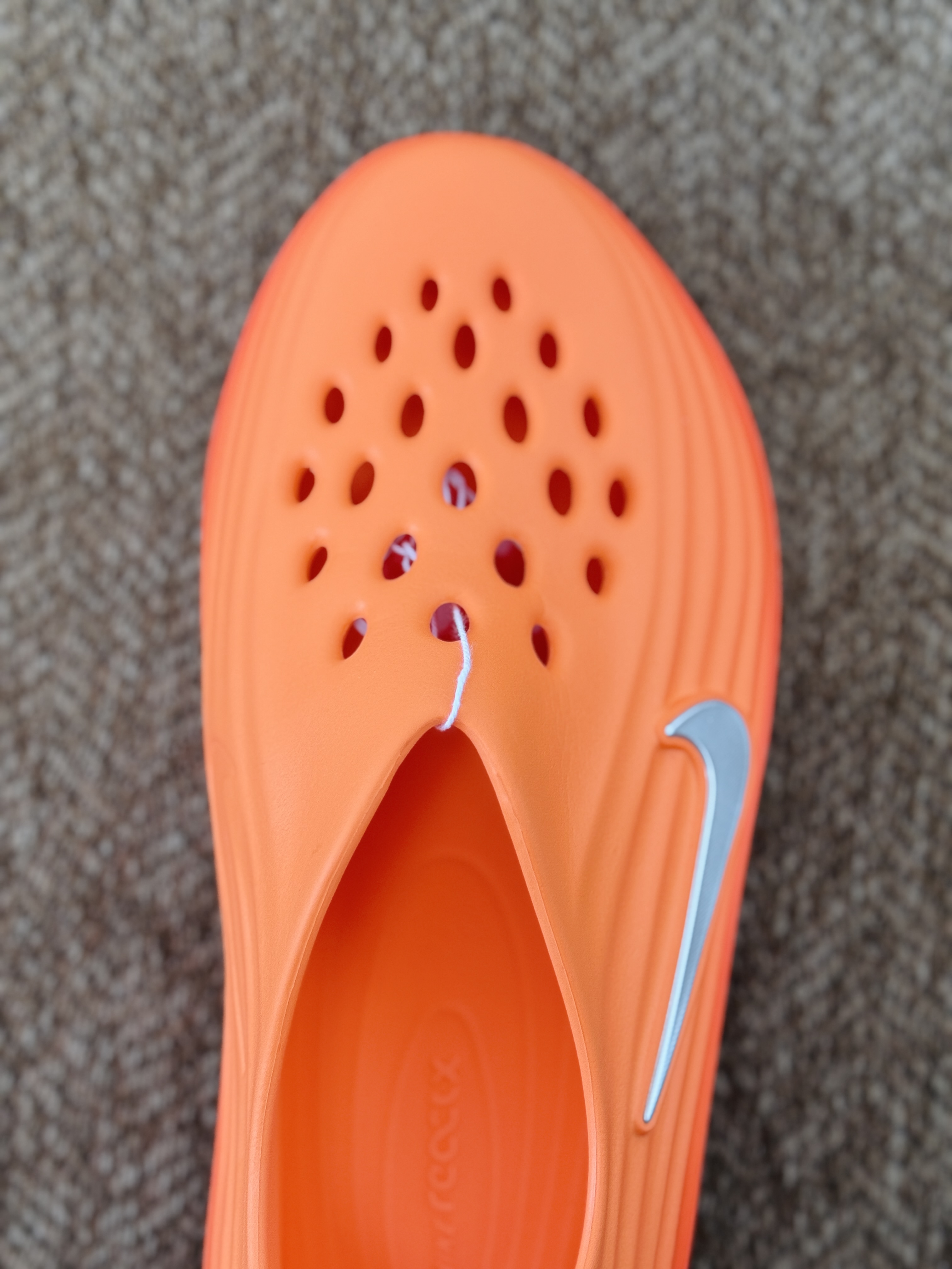 正确复合底 Nike Reactx Rejuven8 洞洞鞋 简约舒适  室外拖鞋 男女同款 橙色  HV5060-800