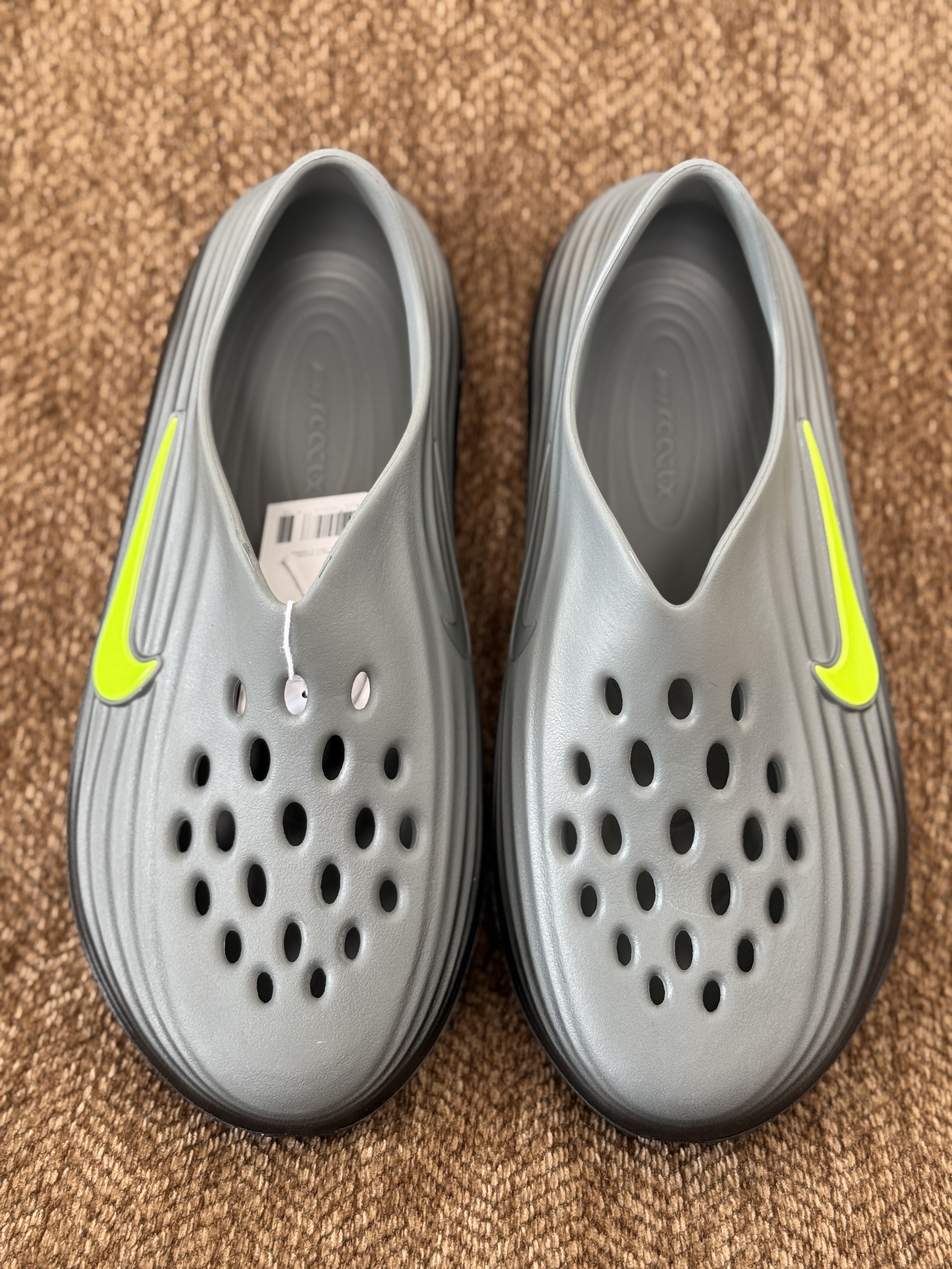 正确复合底 Nike Reactx Rejuven8 洞洞鞋 简约舒适  室外拖鞋 男女同款  黑绿 HV5060-003