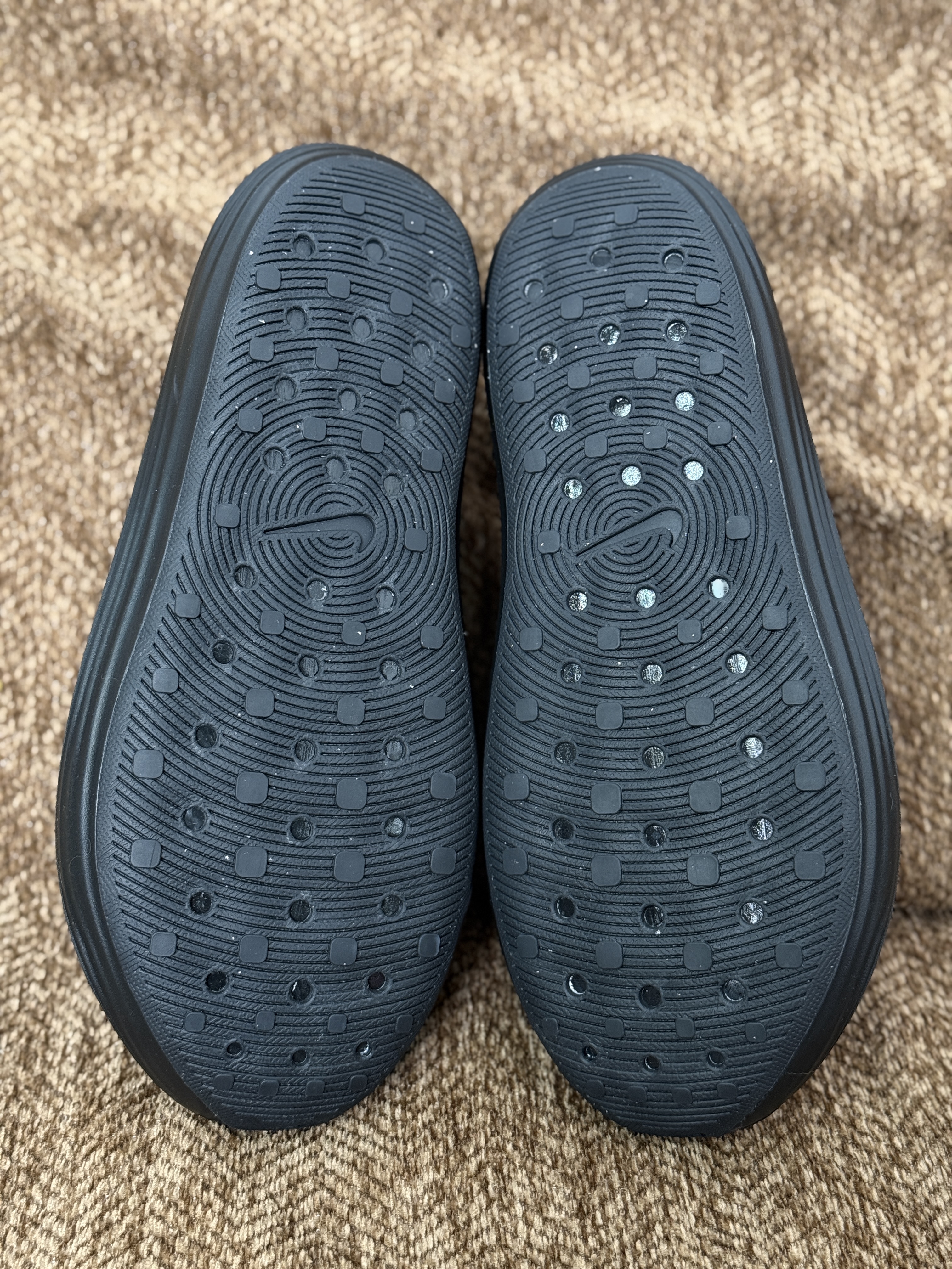  正确复合底 Nike Reactx Rejuven8 洞洞鞋 简约舒适  室外拖鞋 男女同款  黑色 HV5060-001