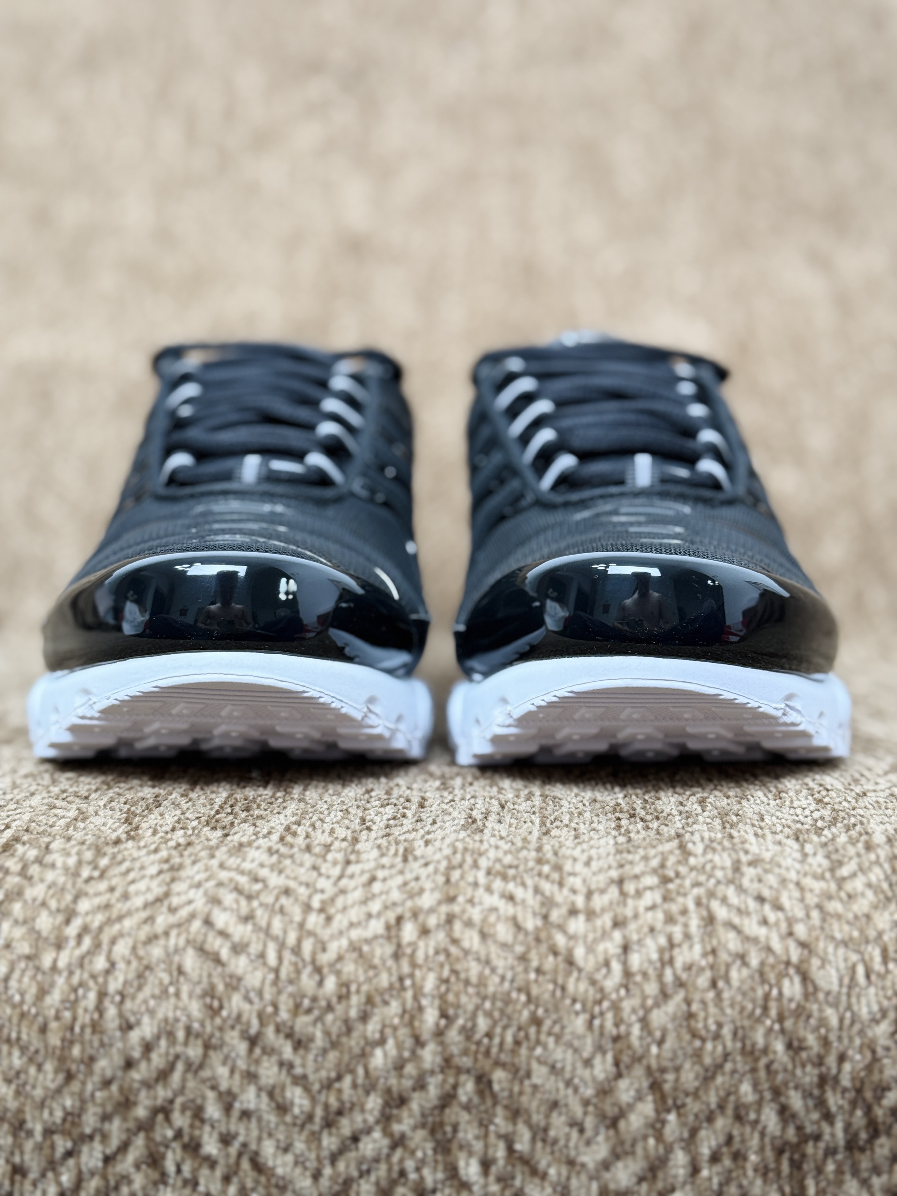 Nike Air Max Plus  TN大气垫 低筒 网布防滑 运动鞋 休闲鞋 球鞋 男鞋 波鞋  黑白 DM2362-001