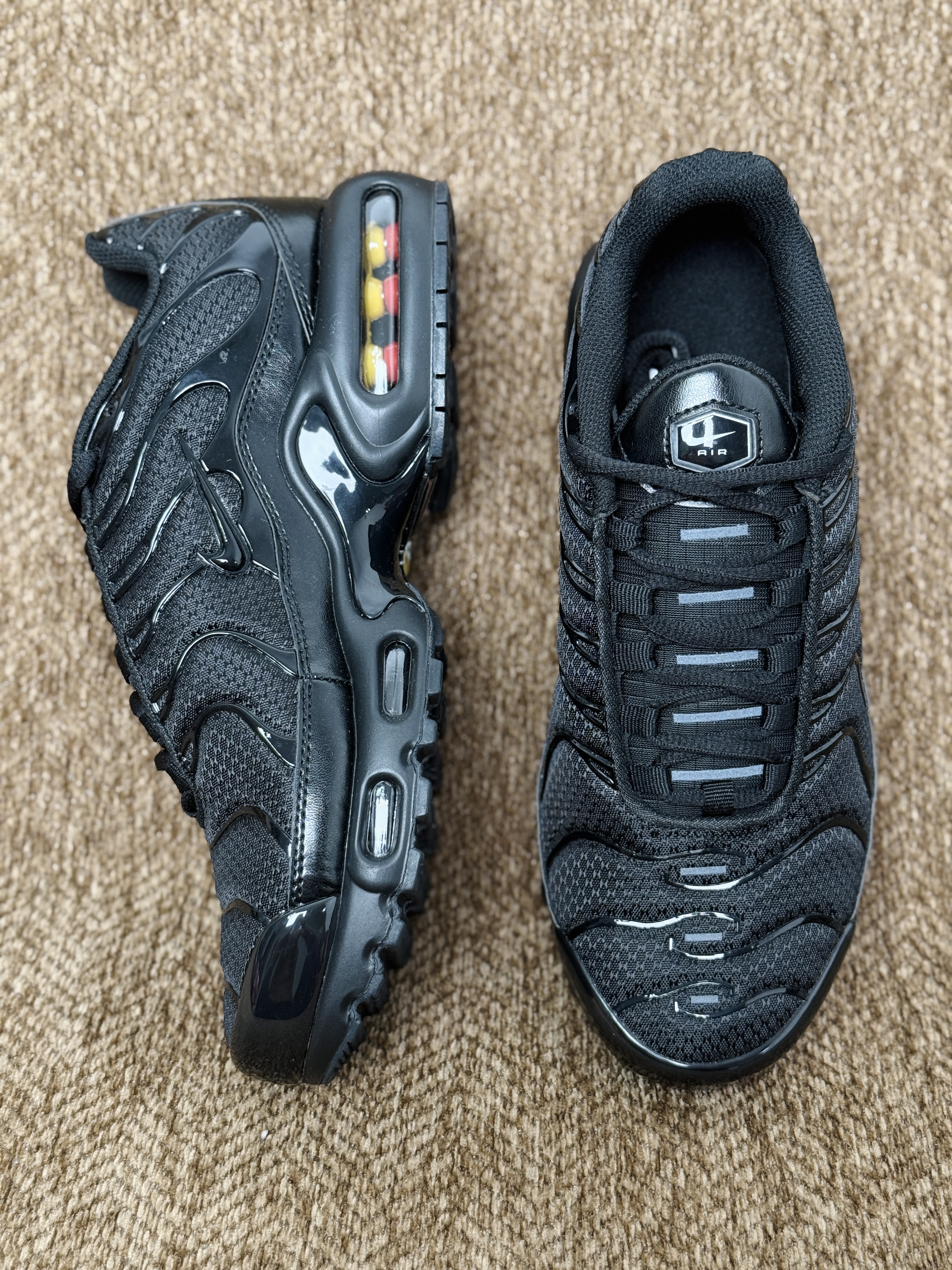 Nike Air Max Plus  TN大气垫 低筒 网布防滑 运动鞋 休闲鞋 球鞋 男鞋 波鞋  黑武士 604133-050