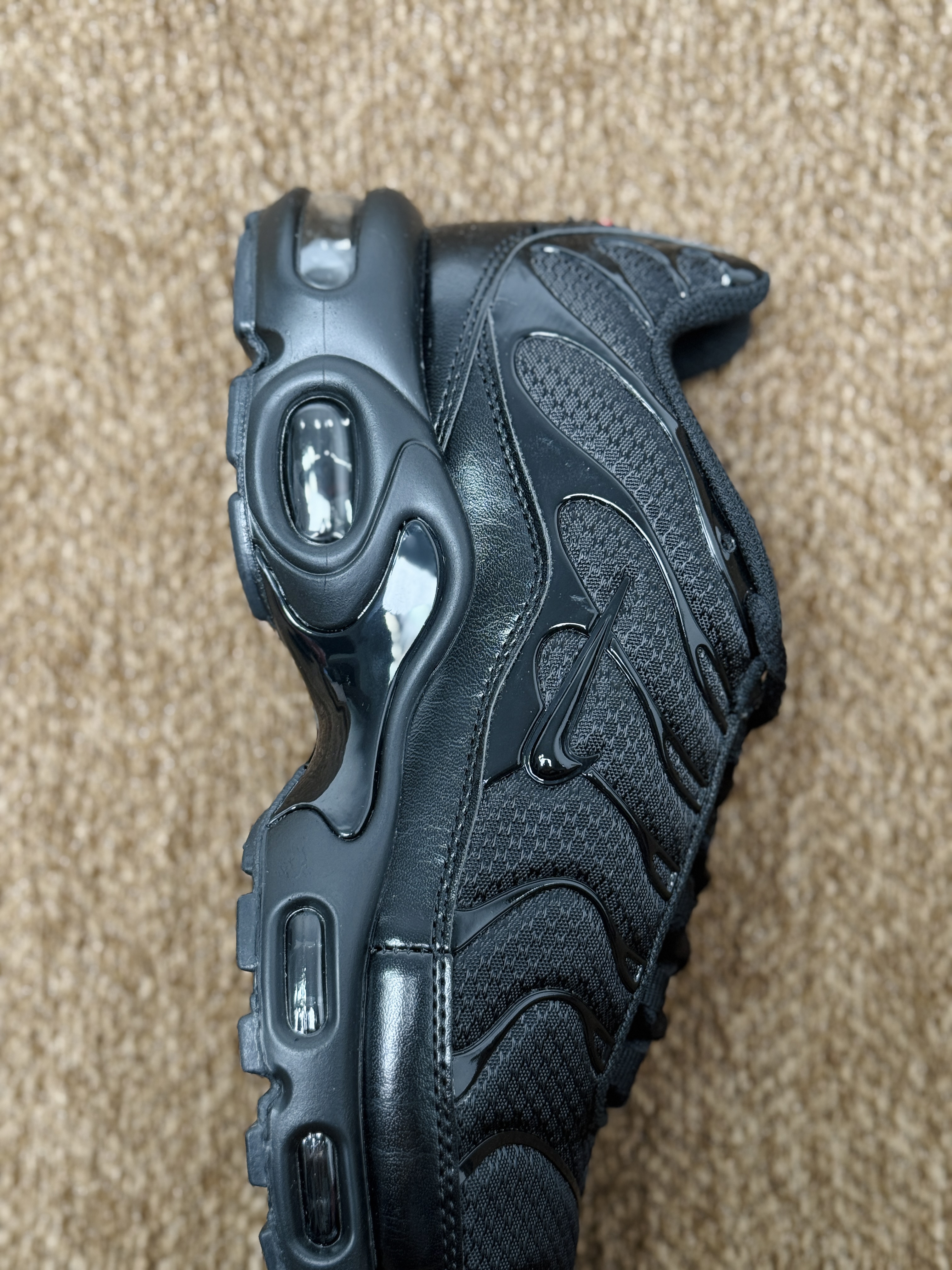 Nike Air Max Plus  TN大气垫 低筒 网布防滑 运动鞋 休闲鞋 球鞋 男鞋 波鞋  黑武士 604133-050