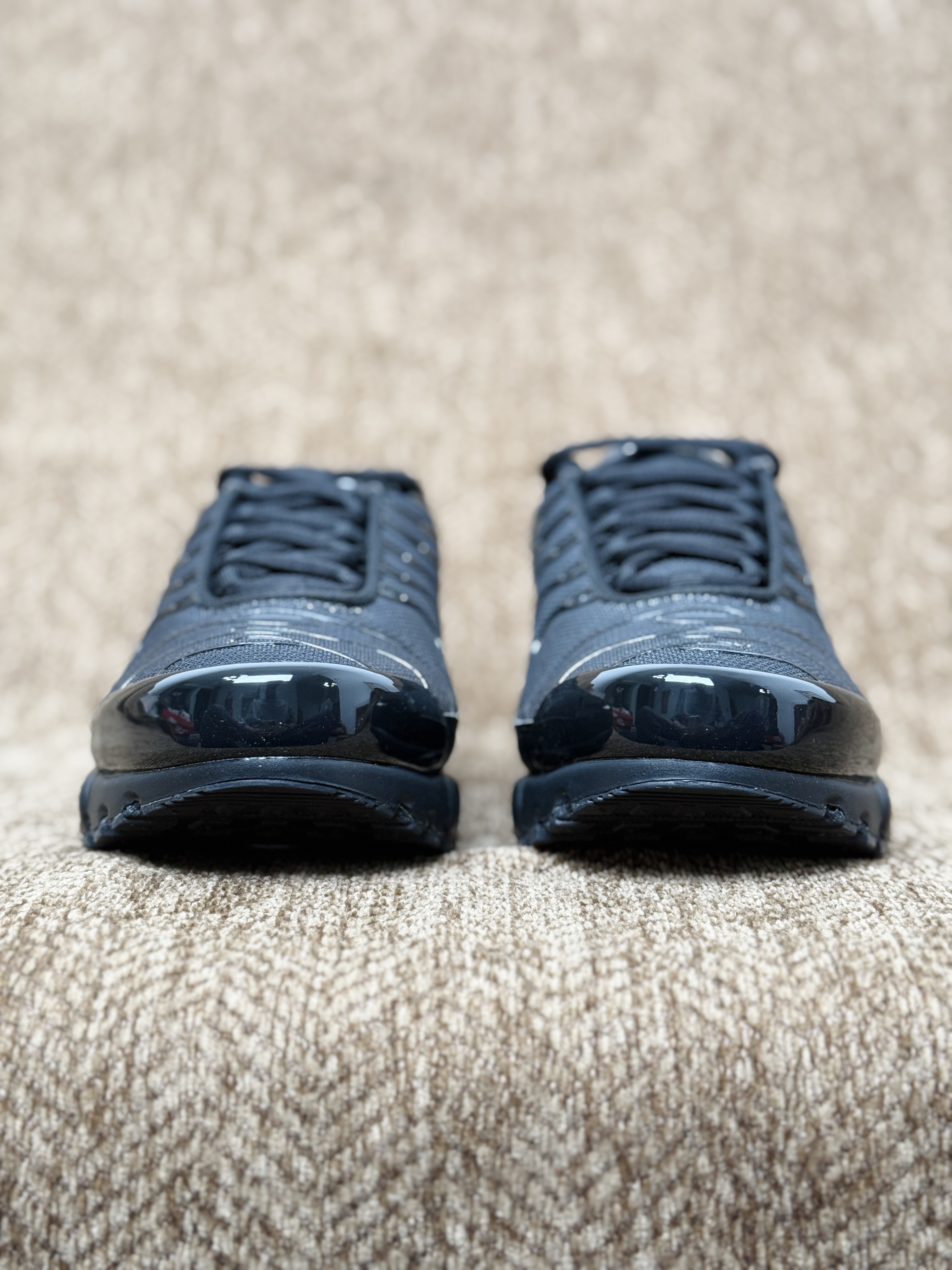 Nike Air Max Plus  TN大气垫 低筒 网布防滑 运动鞋 休闲鞋 球鞋 男鞋 波鞋  黑四勾 FJ4224-001