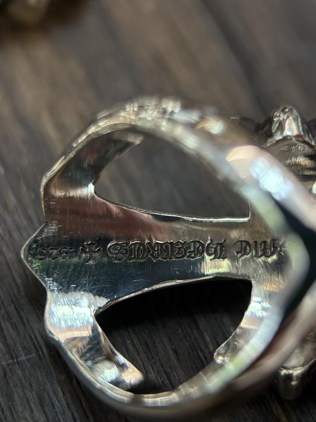 Chrome Hearts  CH 克罗心 925银  男女同款情侣对戒 无尽戒指 宽版（由于银价的浮动 與尺寸不同真實售價咨詢客服））