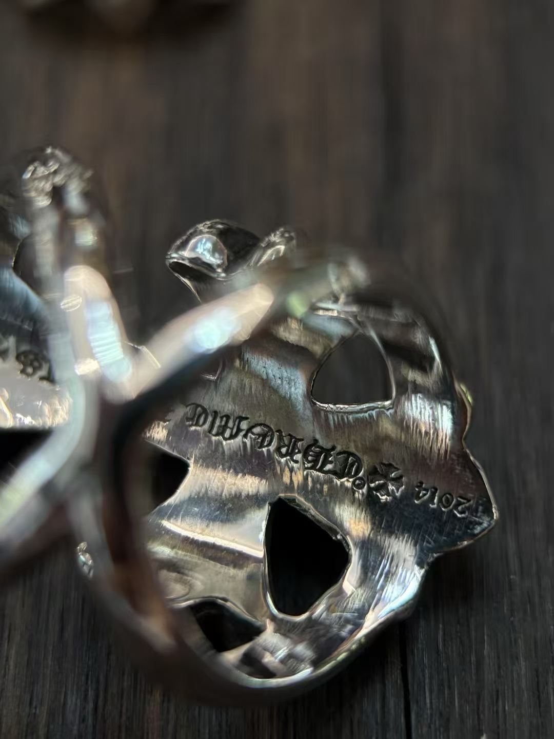Chrome Hearts  CH 克罗心 925银  男女同款情侣对戒 无尽戒指 宽版（由于银价的浮动 與尺寸不同真實售價咨詢客服））