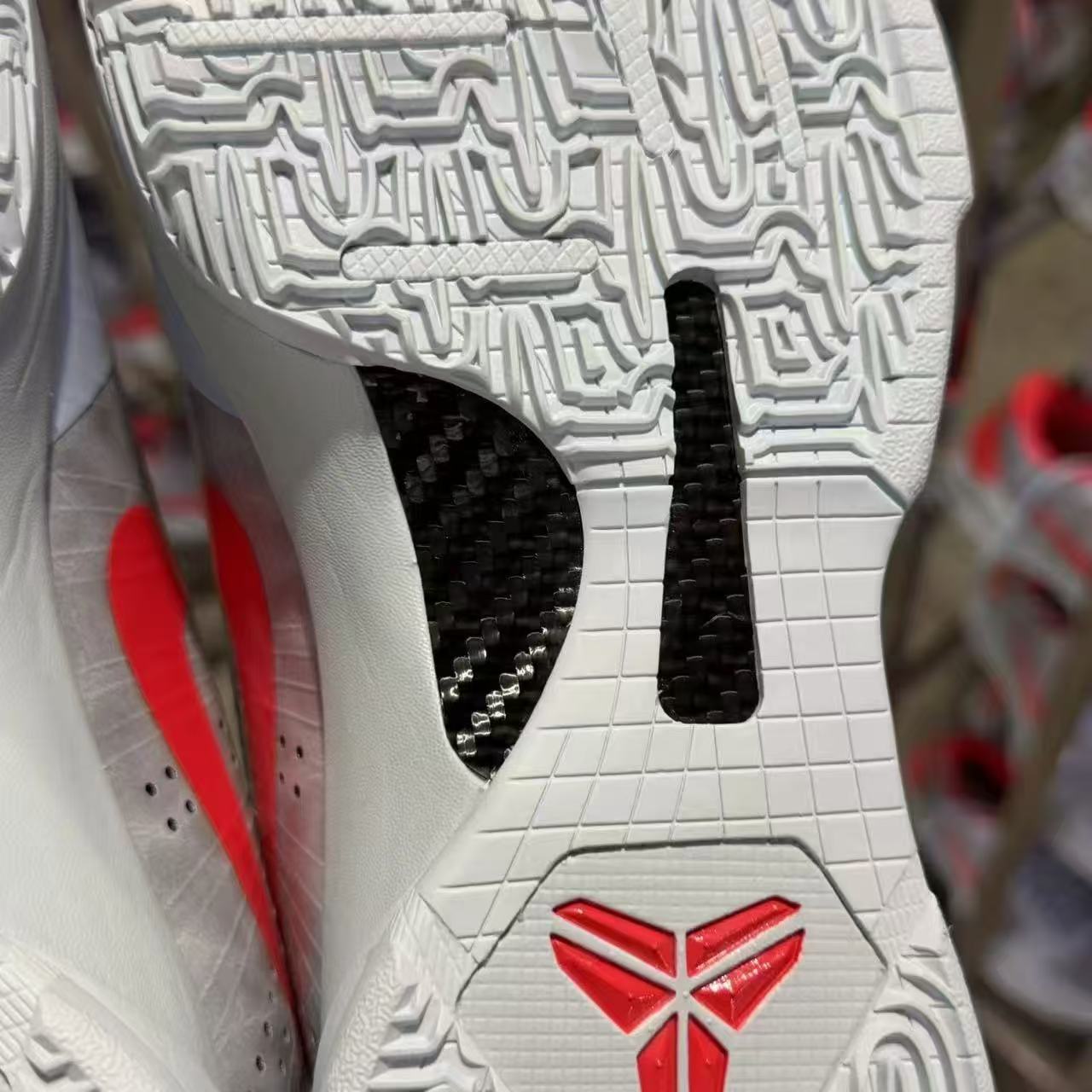 STAR S级 Kobe5 科比 5  前掌气垫 后掌EVA 籃球鞋 球鞋 實戰鞋  真碳板  波鞋 德文