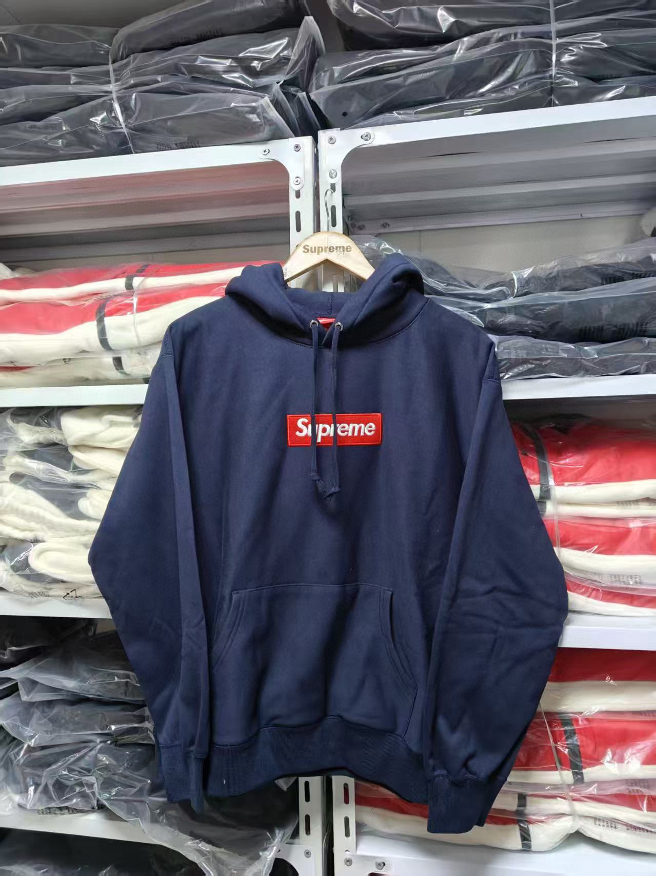 八色 Supreme 24  box logo 经典刺绣 连帽  卫衣 纯色 男女同款 SUP-FW24-275