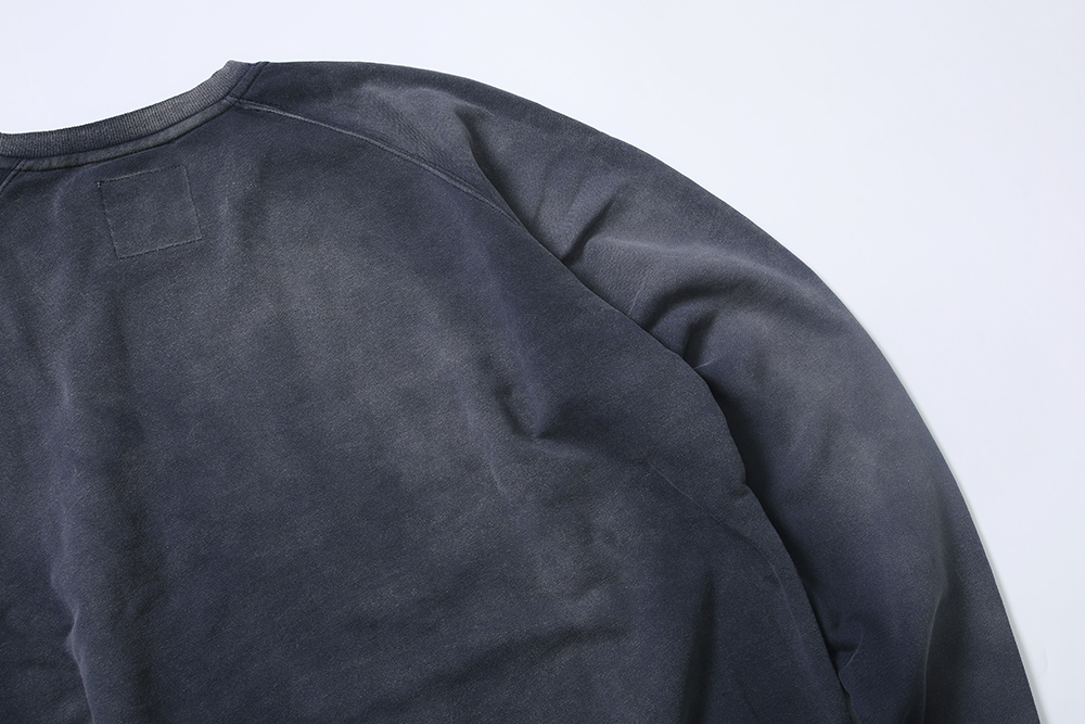 MADNESS 宽松防风 做旧洗水圆领 卫衣 蓝色