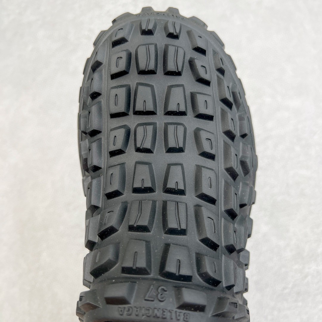 Balenciaga 巴黎世家 Defender 橡胶 轮胎鞋 老爹鞋 厚底鞋 男鞋 女鞋 黑色 735252W3CV21000