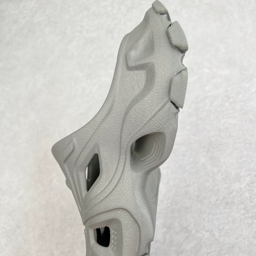 Balenciaga 巴黎世家 橡胶 包头厚底鞋 洞洞鞋 凉拖 拖鞋 男女同款 灰色 735249W3CES1200