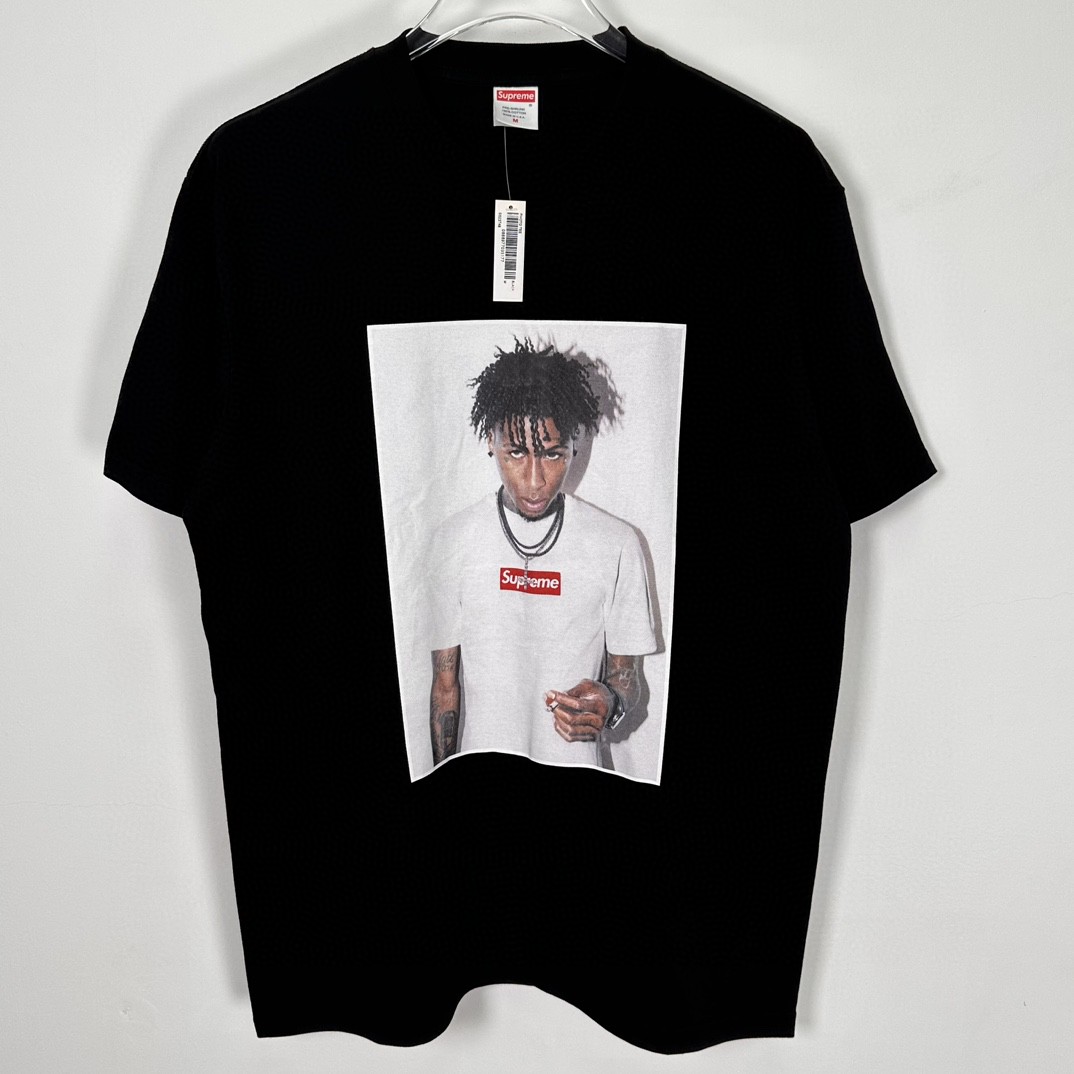 Supreme FW23 WEEK1 NBA YOUNGBOY TEE 人物印花圆领 短袖 T 恤 男女同款 白色 黑色 SUP-FW23-002