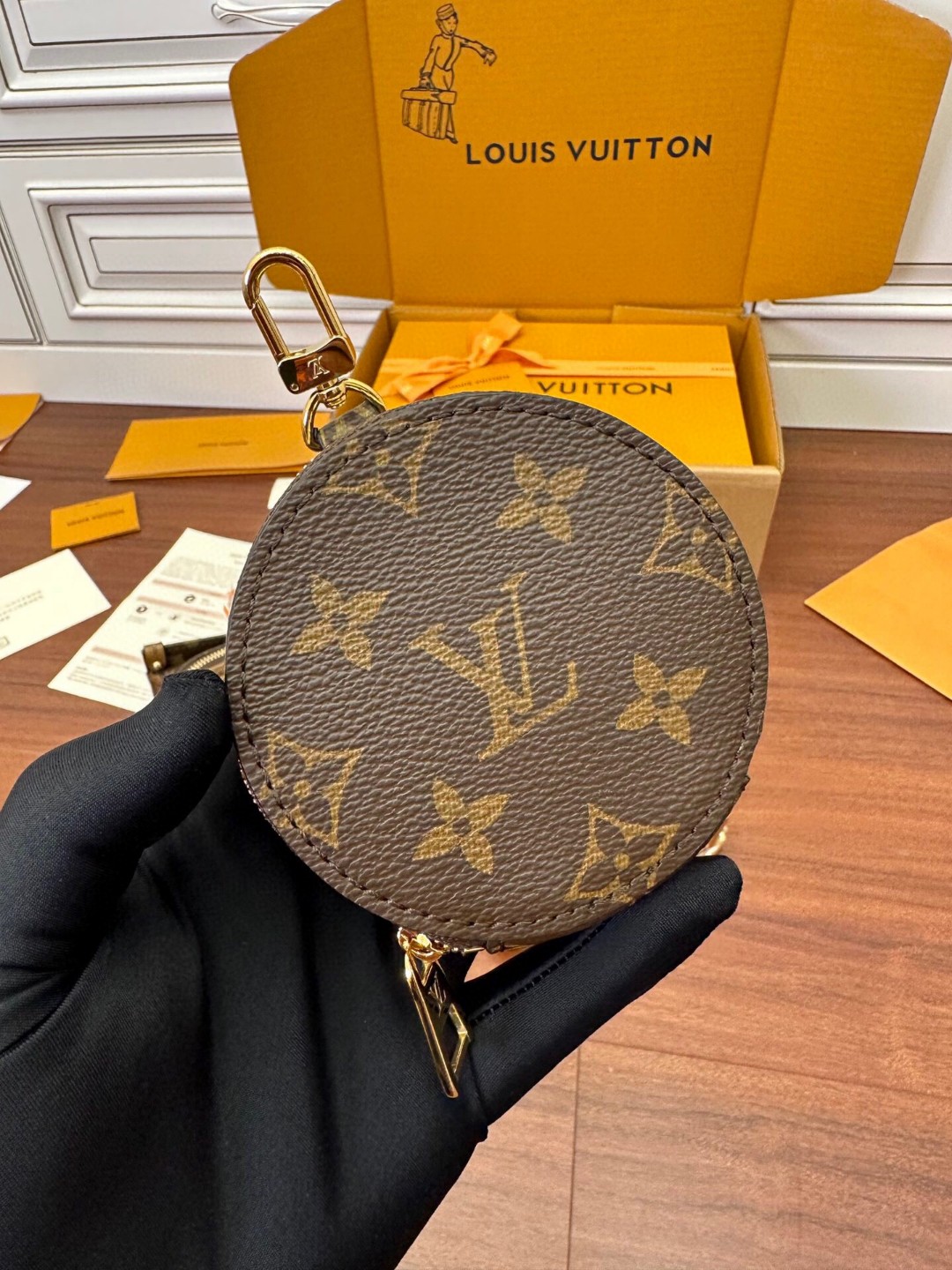 LOUIS VUITTON Onthego East West 经典老花满印拉链开合 托特包 单肩包 斜挎包 手提包 女款 棕色 M46653