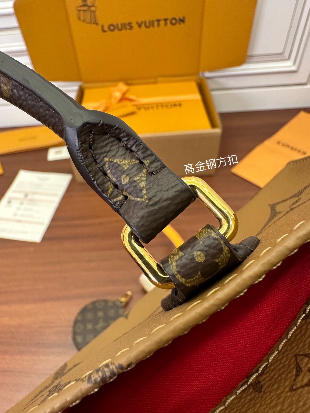 LOUIS VUITTON Onthego East West 经典老花满印拉链开合 托特包 单肩包 斜挎包 手提包 女款 棕色 M46653