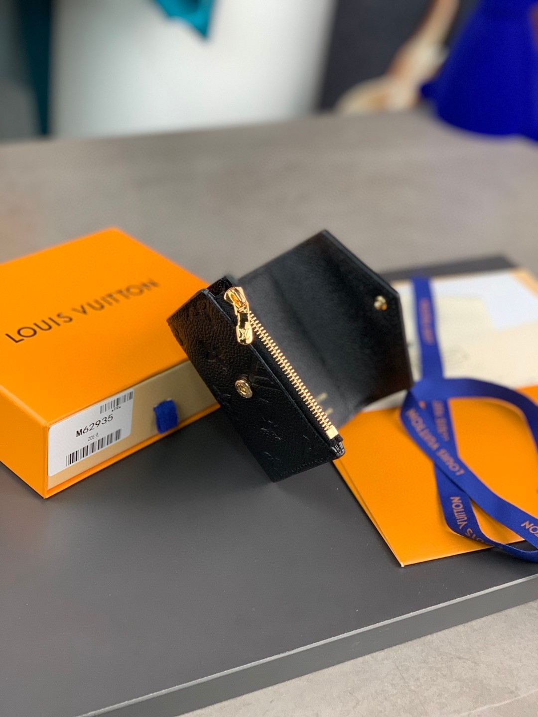 LOUIS VUITTON ZOE 字母logo压花 钱夹 钱包 女款 黑色 M62935