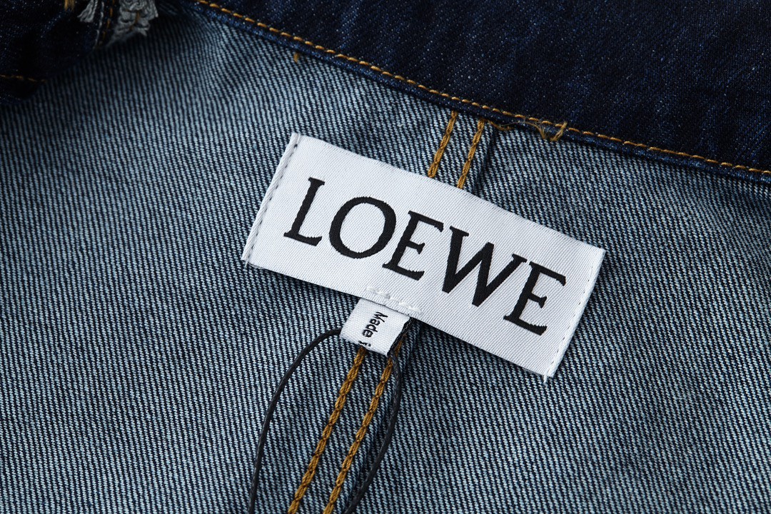 Loewe 罗意威 胸口皮口袋印花牛仔外套 衬衫 牛仔衣 长袖 秋冬 蓝色 H526Y13X205110